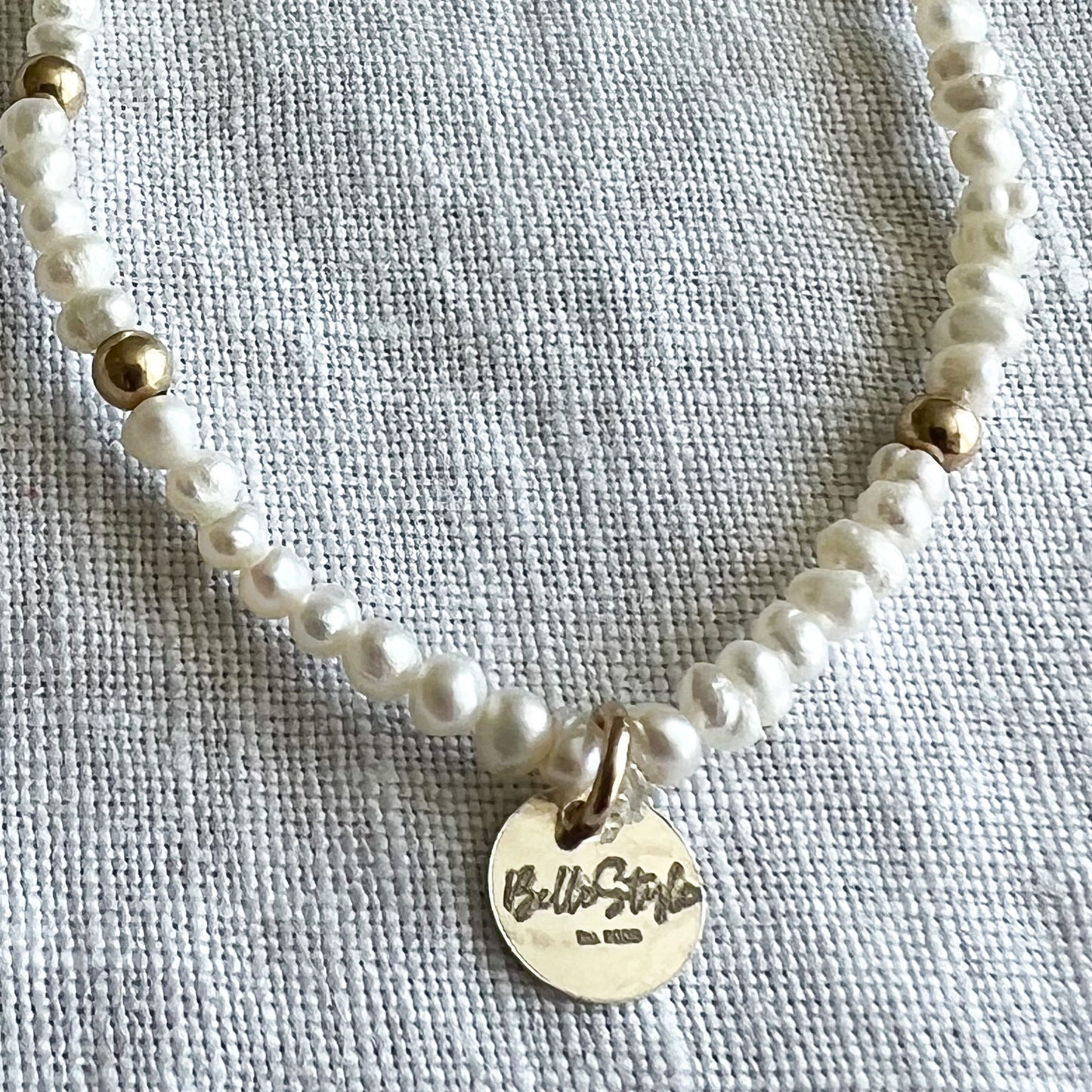 Mini White Freshwater Pearl Bracelet - BelleStyle