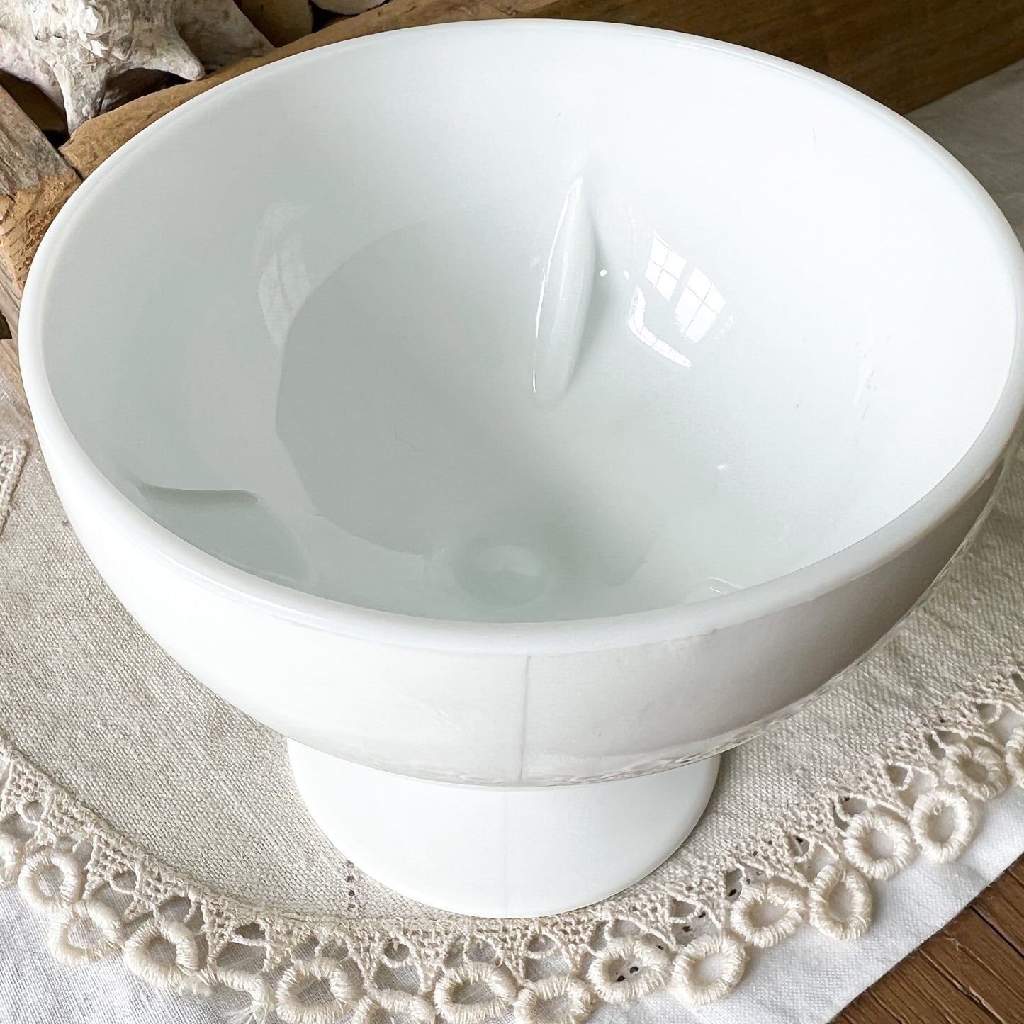 Vintage Milk Glass Pedestal Bowl - BelleStyle