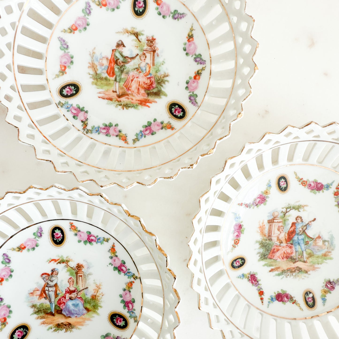 Shakespeare Lace Antique Jewelry Bowl - BelleStyle