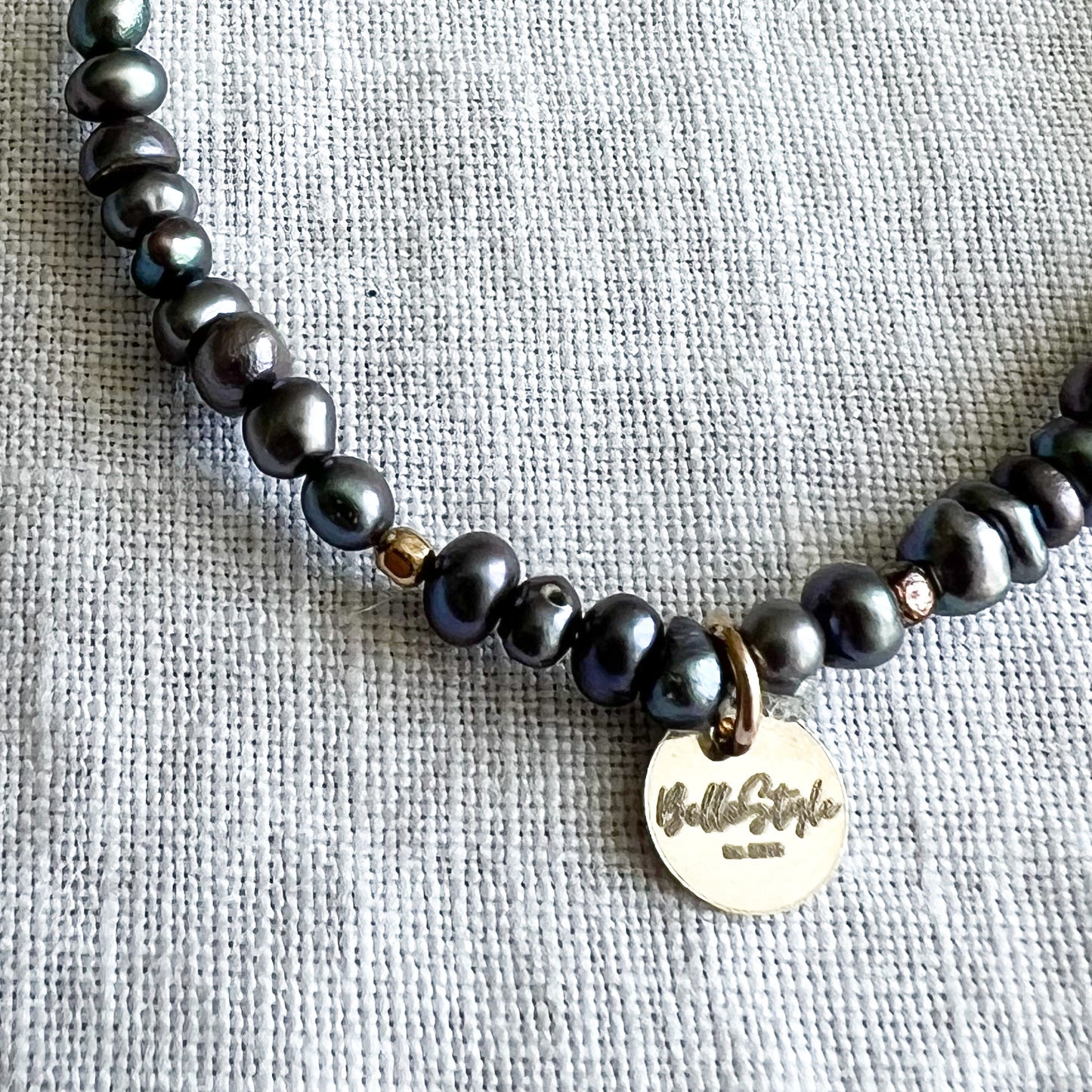 Mini Black Freshwater Pearl Bracelet - BelleStyle