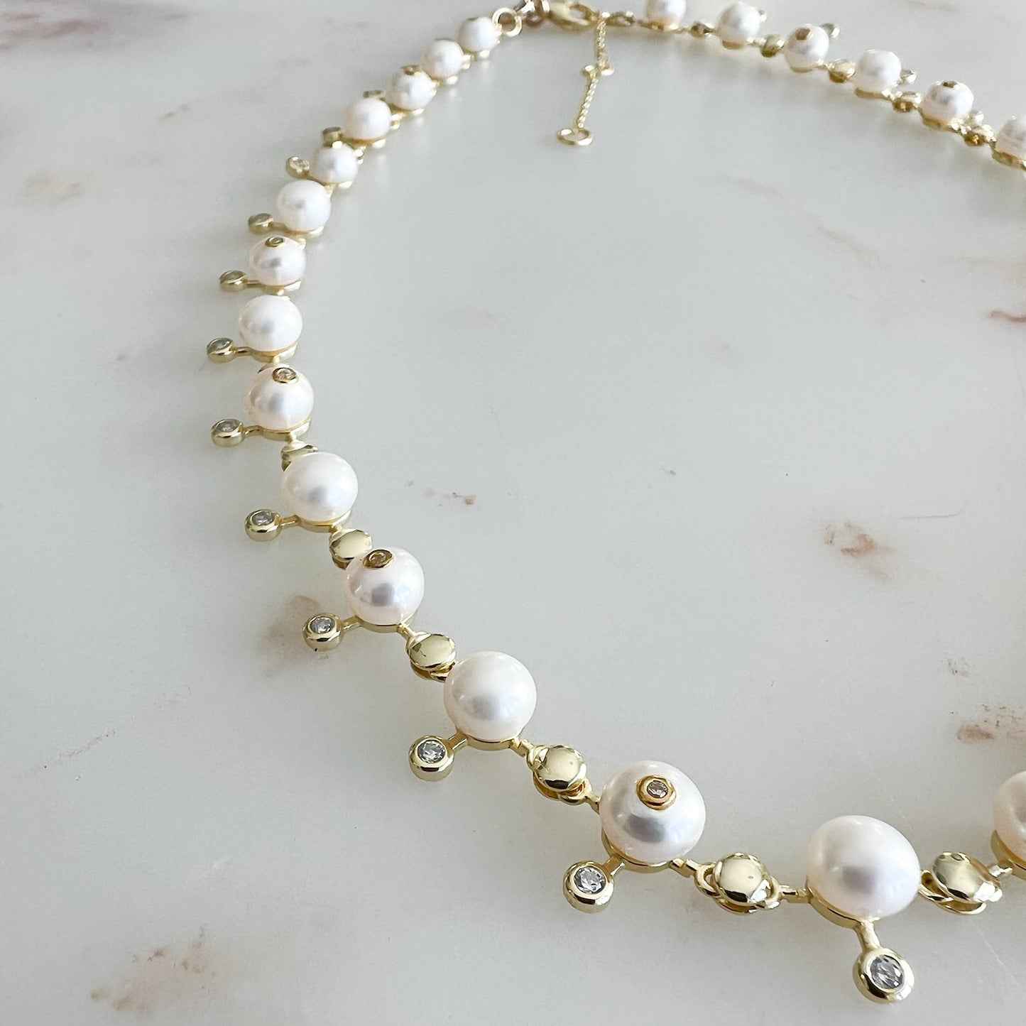 Victoria Freshwater Pearl Crystal Necklace - BelleStyle