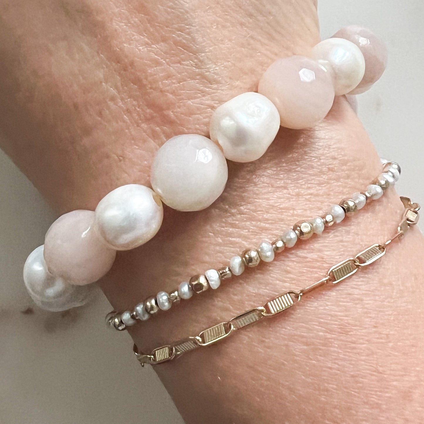 Capri Crystal Quartz Freshwater Pearl Bracelet - BelleStyle