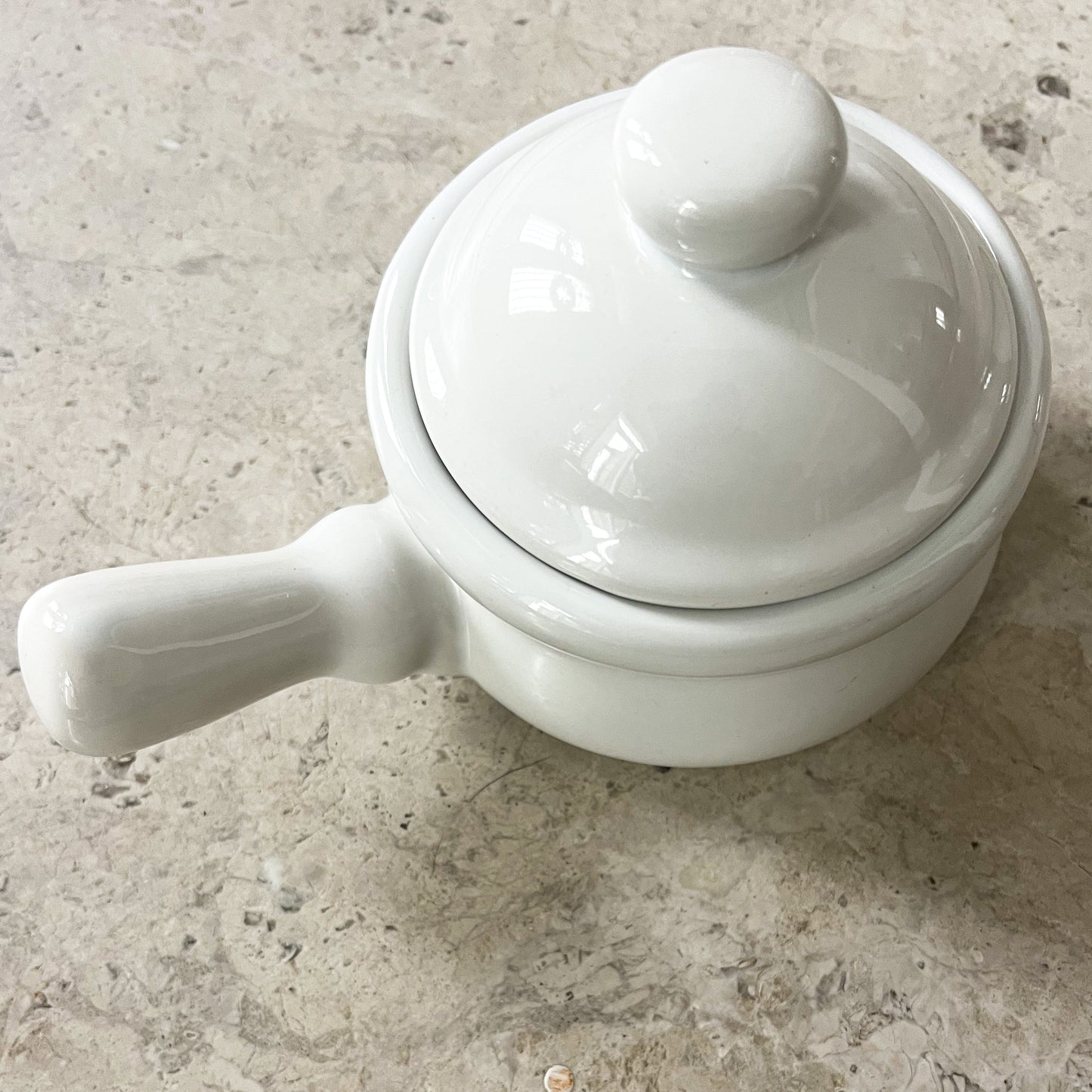 BelleStyle Vintage Small White Ceramic Croc Pot with Lid