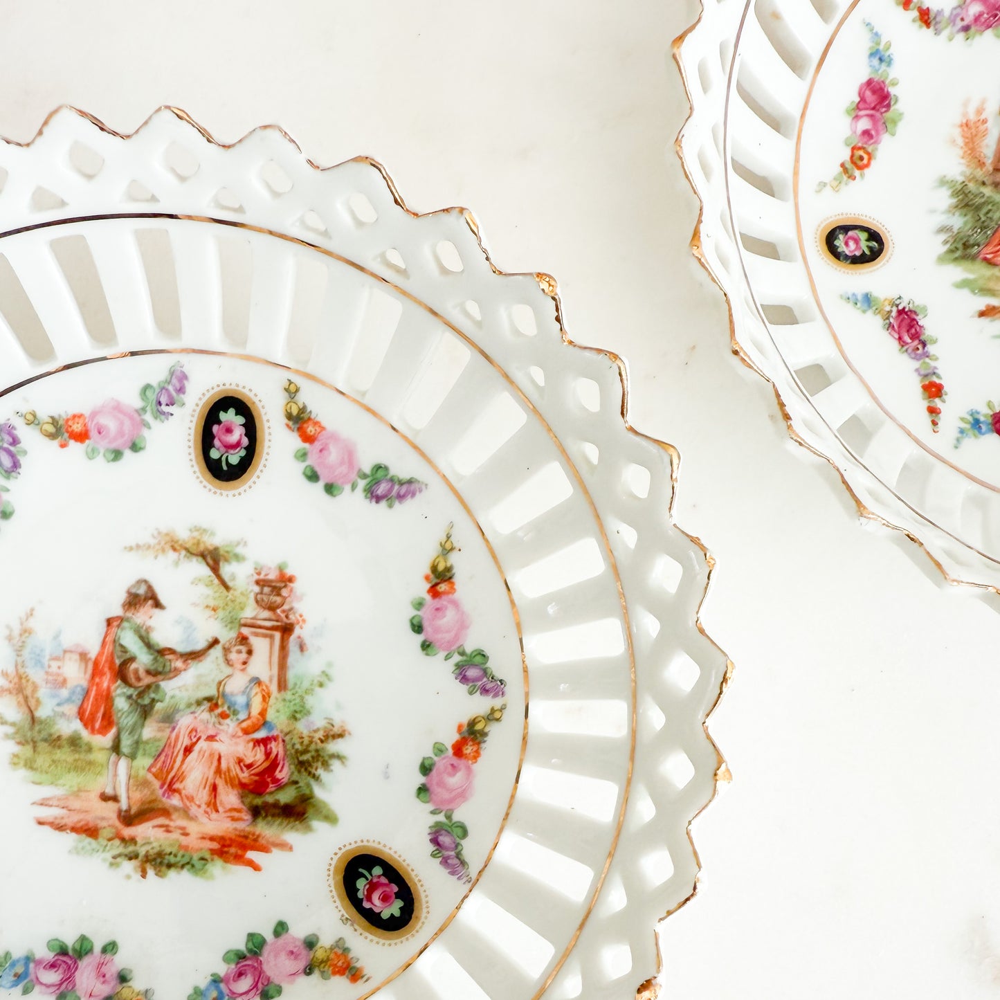 Shakespeare Lace Antique Jewelry Bowl - BelleStyle