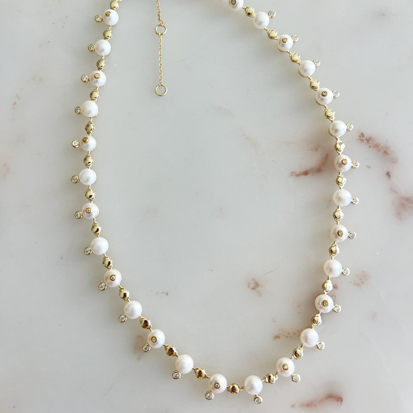 Victoria Freshwater Pearl Crystal Necklace - BelleStyle