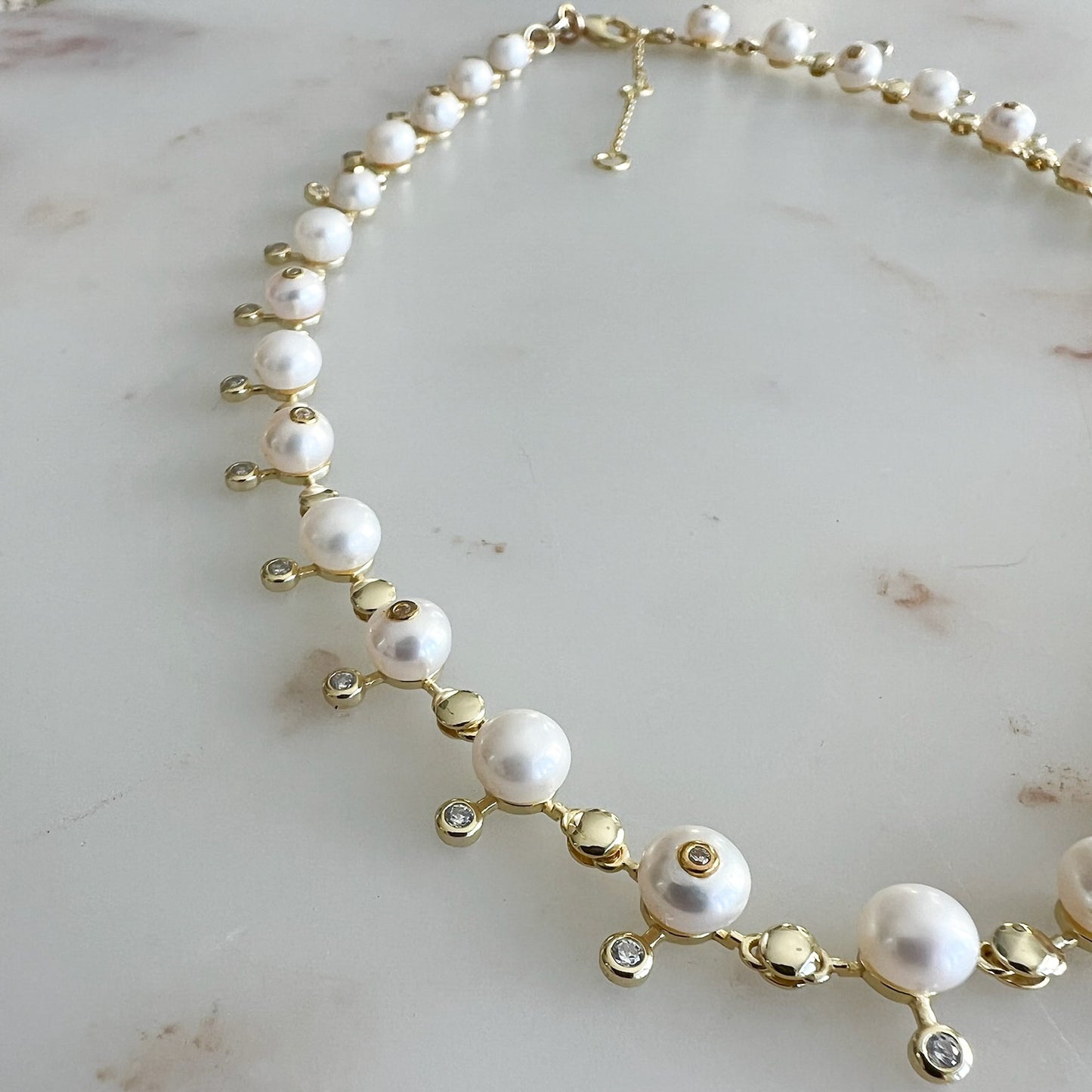 Victoria Freshwater Pearl Crystal Necklace - BelleStyle