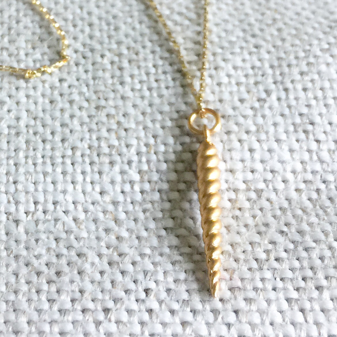 Unicorn Gold Necklace - BelleStyle