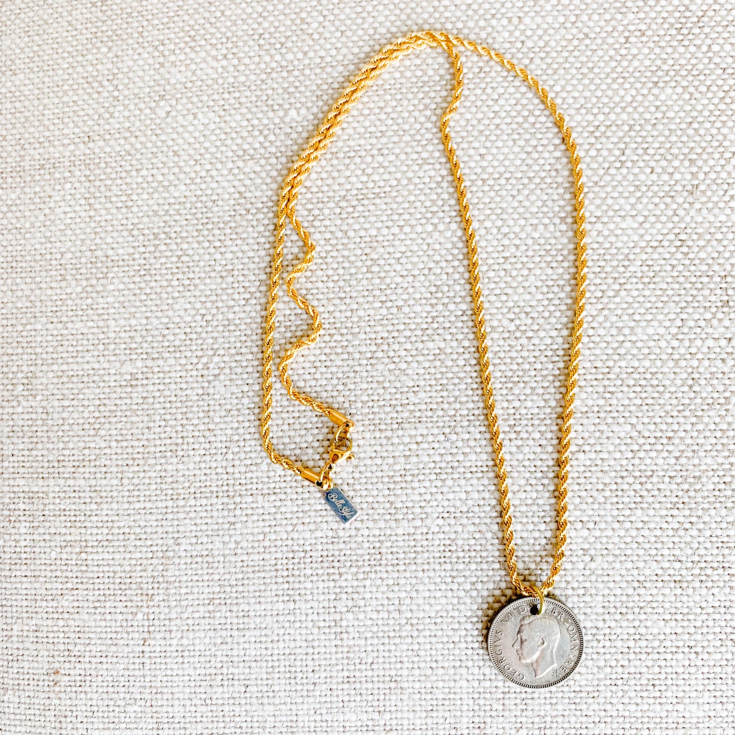 King George Coin Necklace - BelleStyle