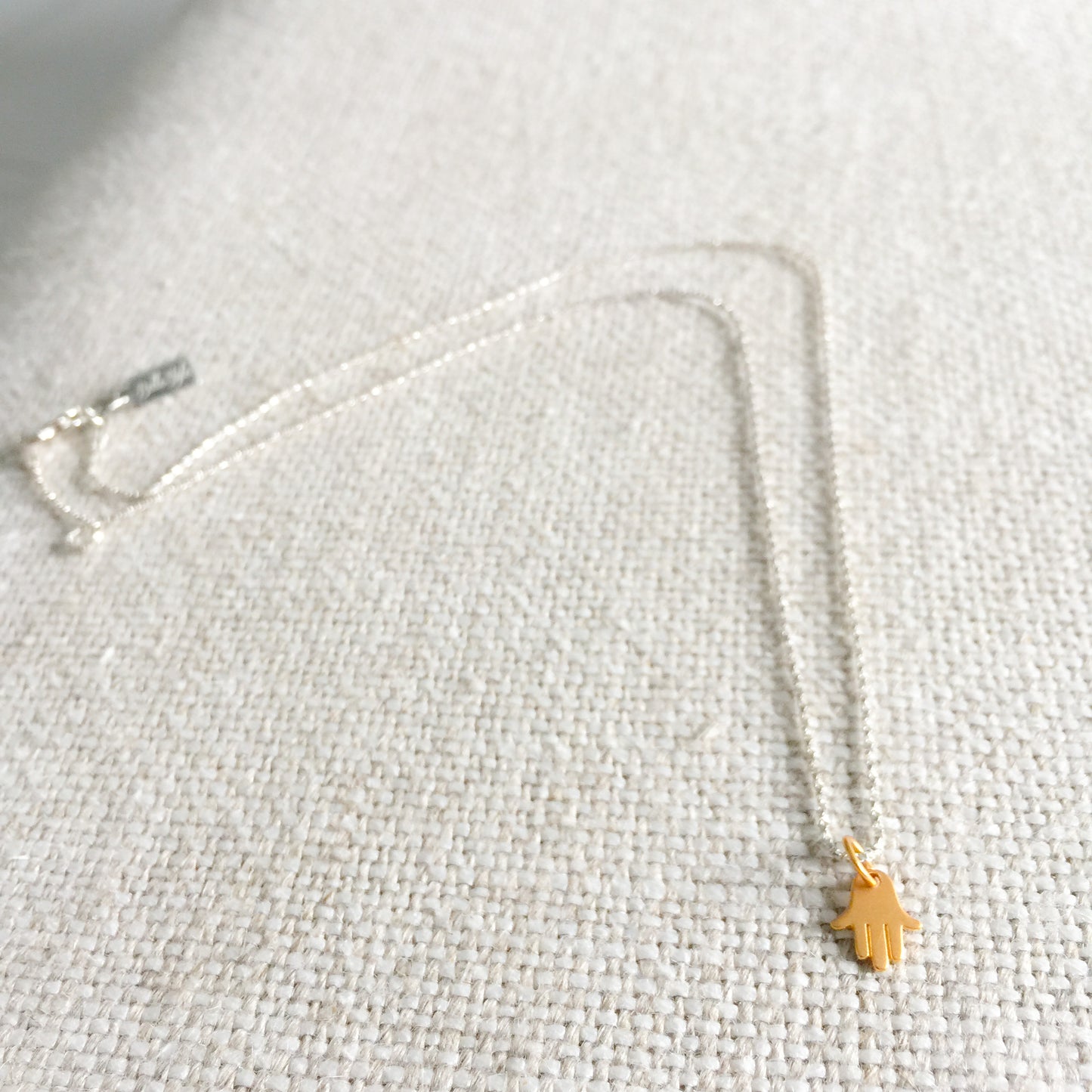 Hamsa Gold Mini Necklace - BelleStyle