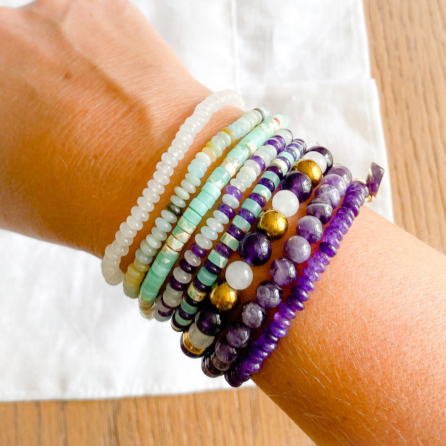 Amethyst Dot Bracelet - BelleStyle