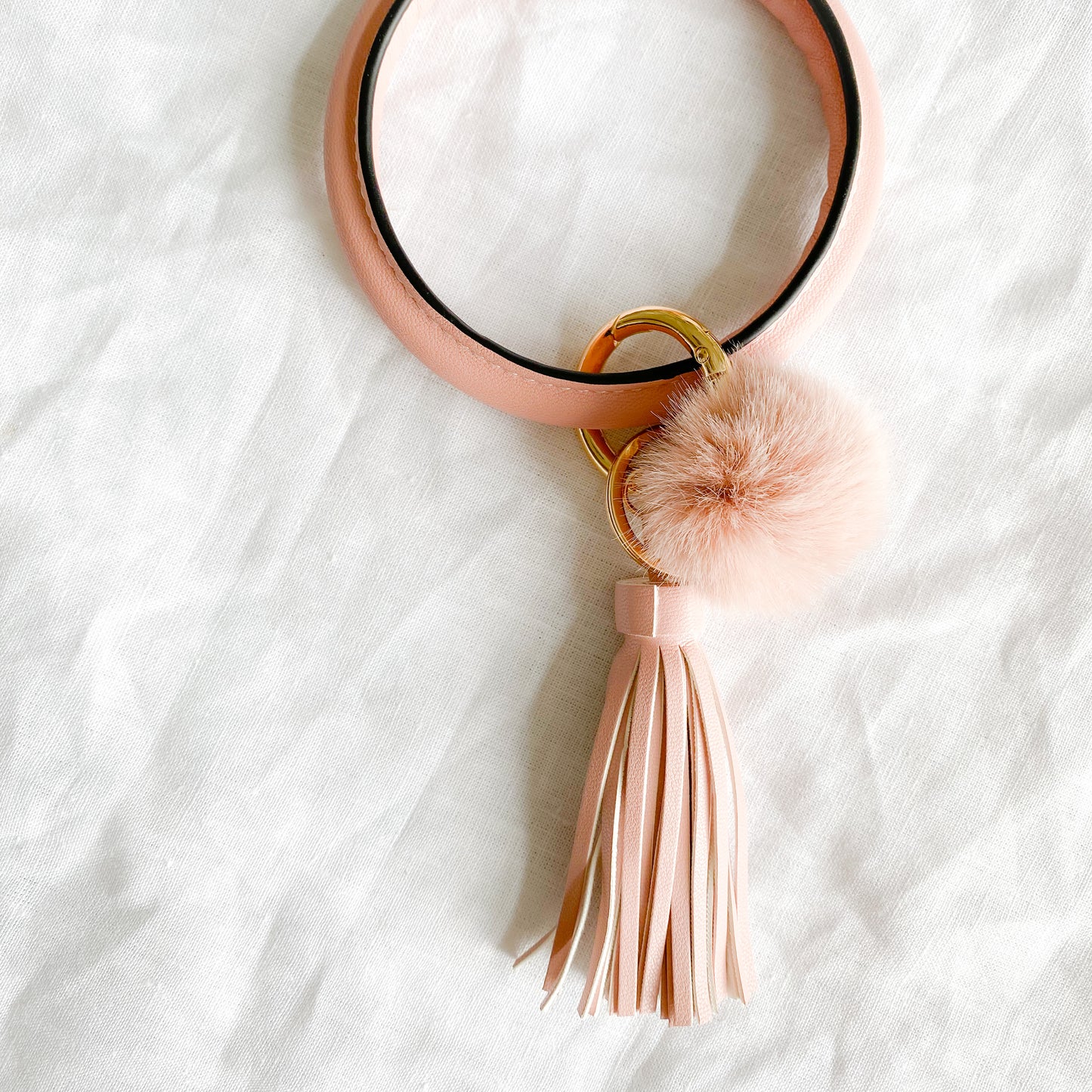 Vegan Pom Pom Tassel Keychain Bracelet - BelleStyle
