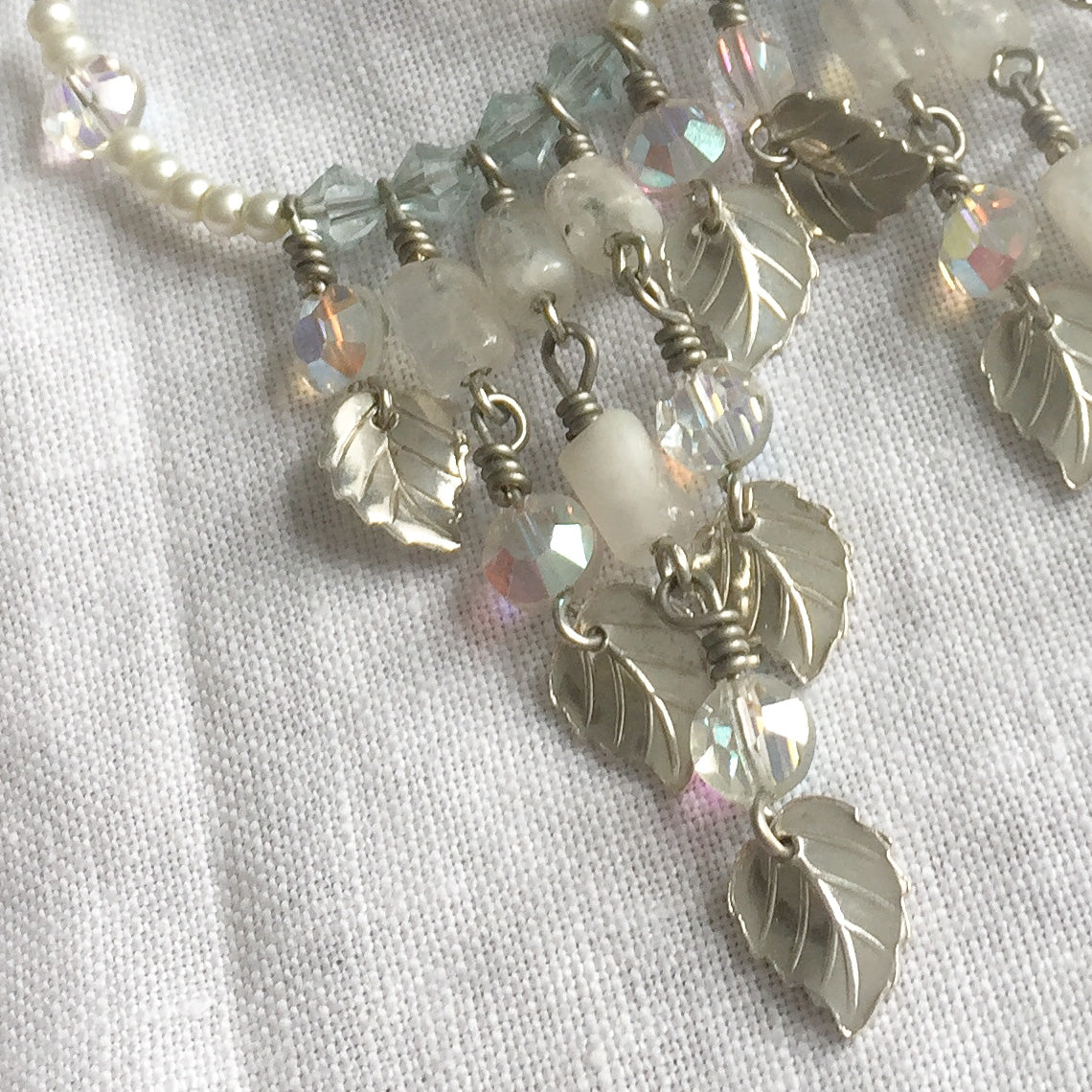 Moonstone Leaf Earrings - BelleStyle
