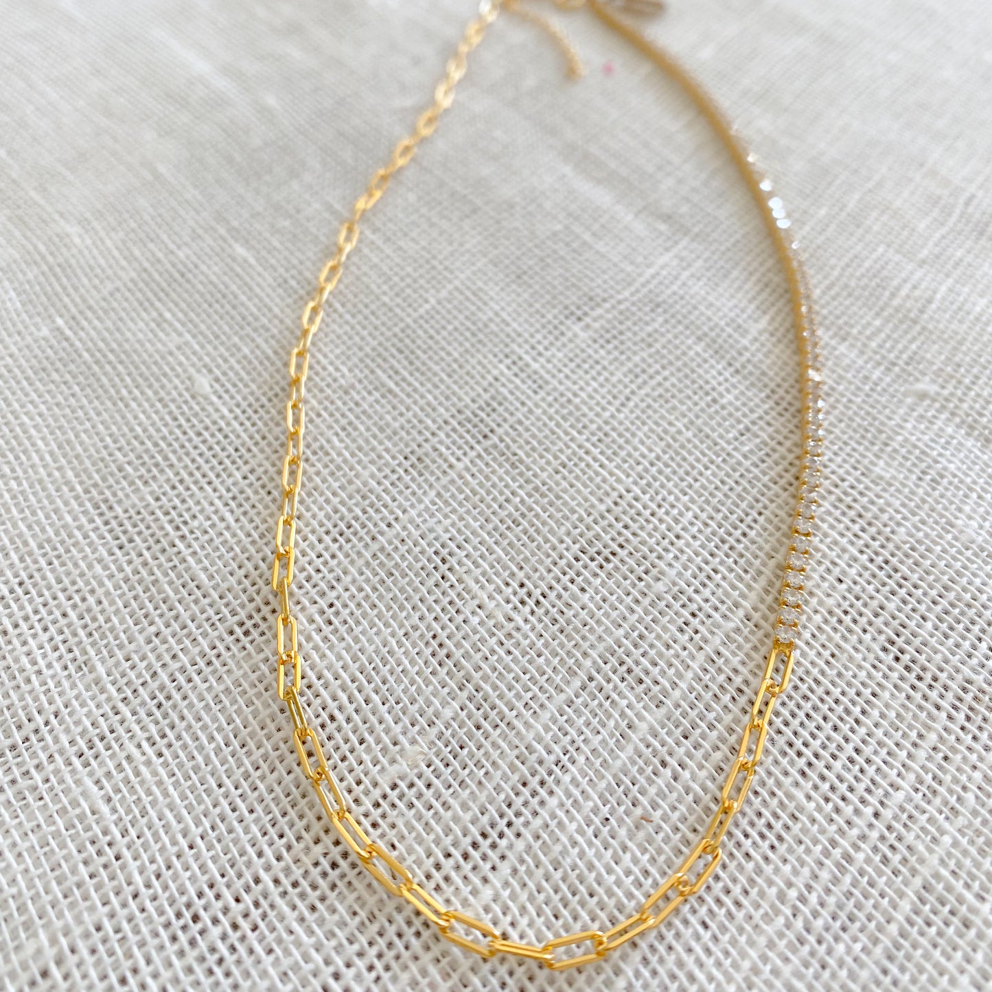 Perrier Rhinestone Necklace Media - BelleStyle