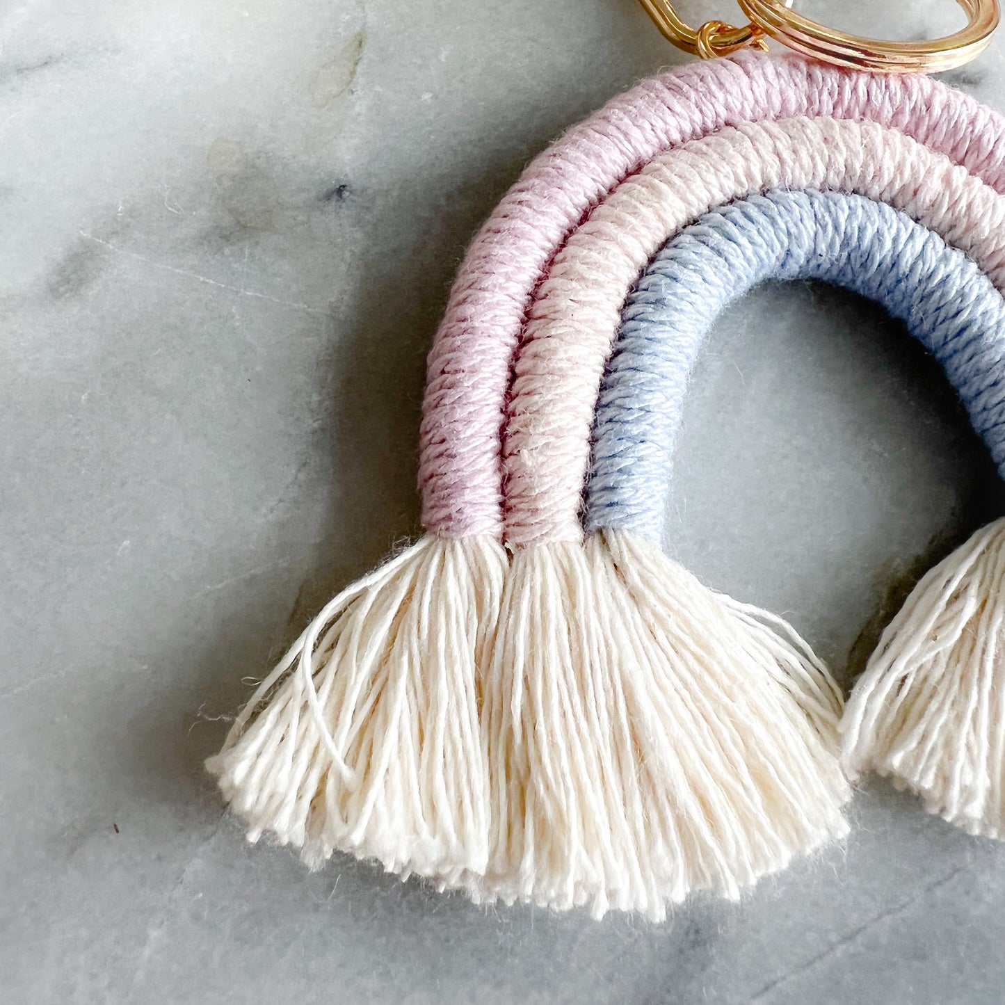 Rainbow Macrame Gold Keychain with Ring - BelleStyle
