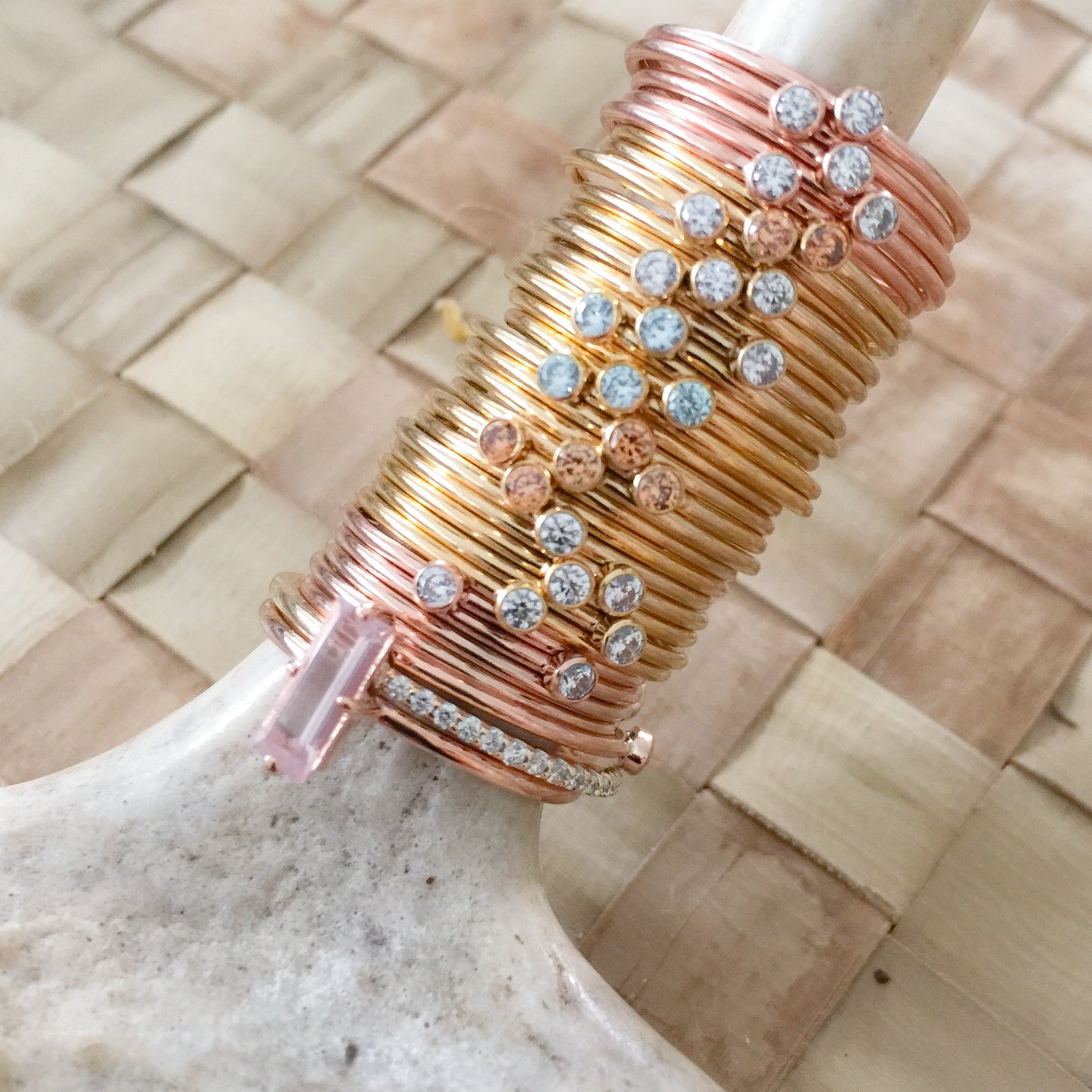 Carter Champagne Ring - BelleStyle