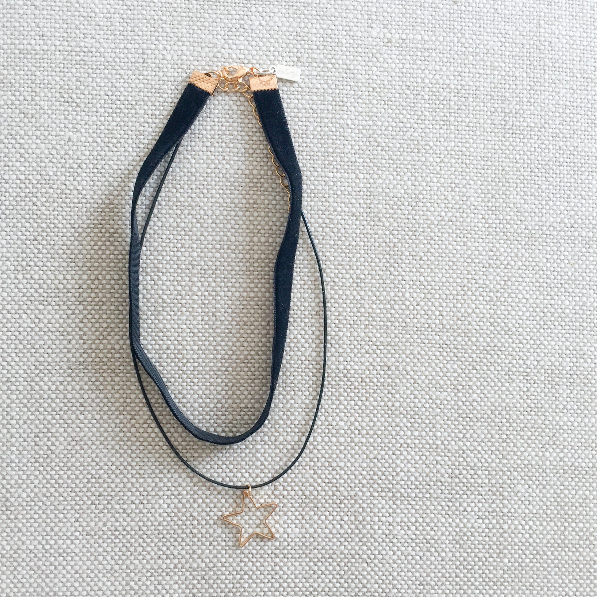 Star Choker Necklace - BelleStyle