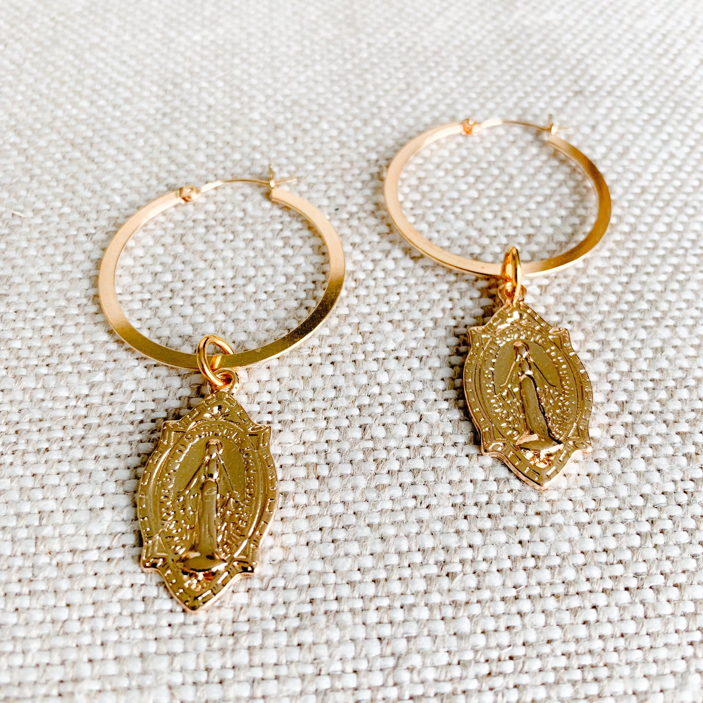 Brio Ave Maria Earrings - BelleStyle