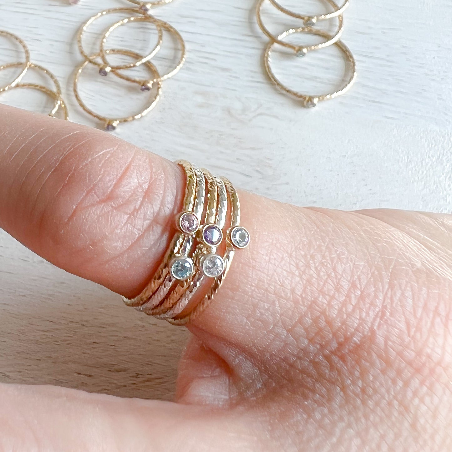 Dia Hammered Ring Size 5 - BelleStyle