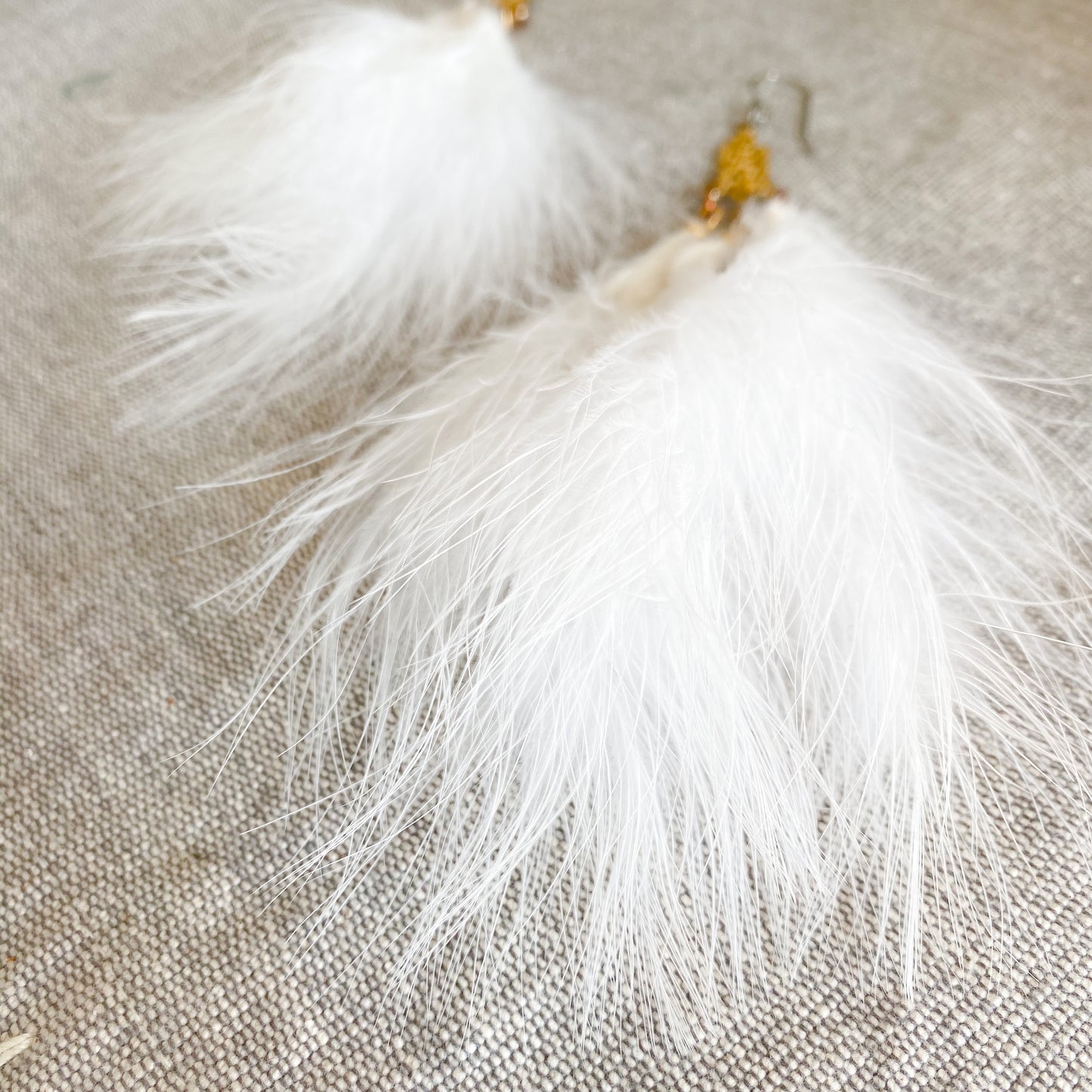 Ari Earrings - Bellestyle ostrich feather earrings