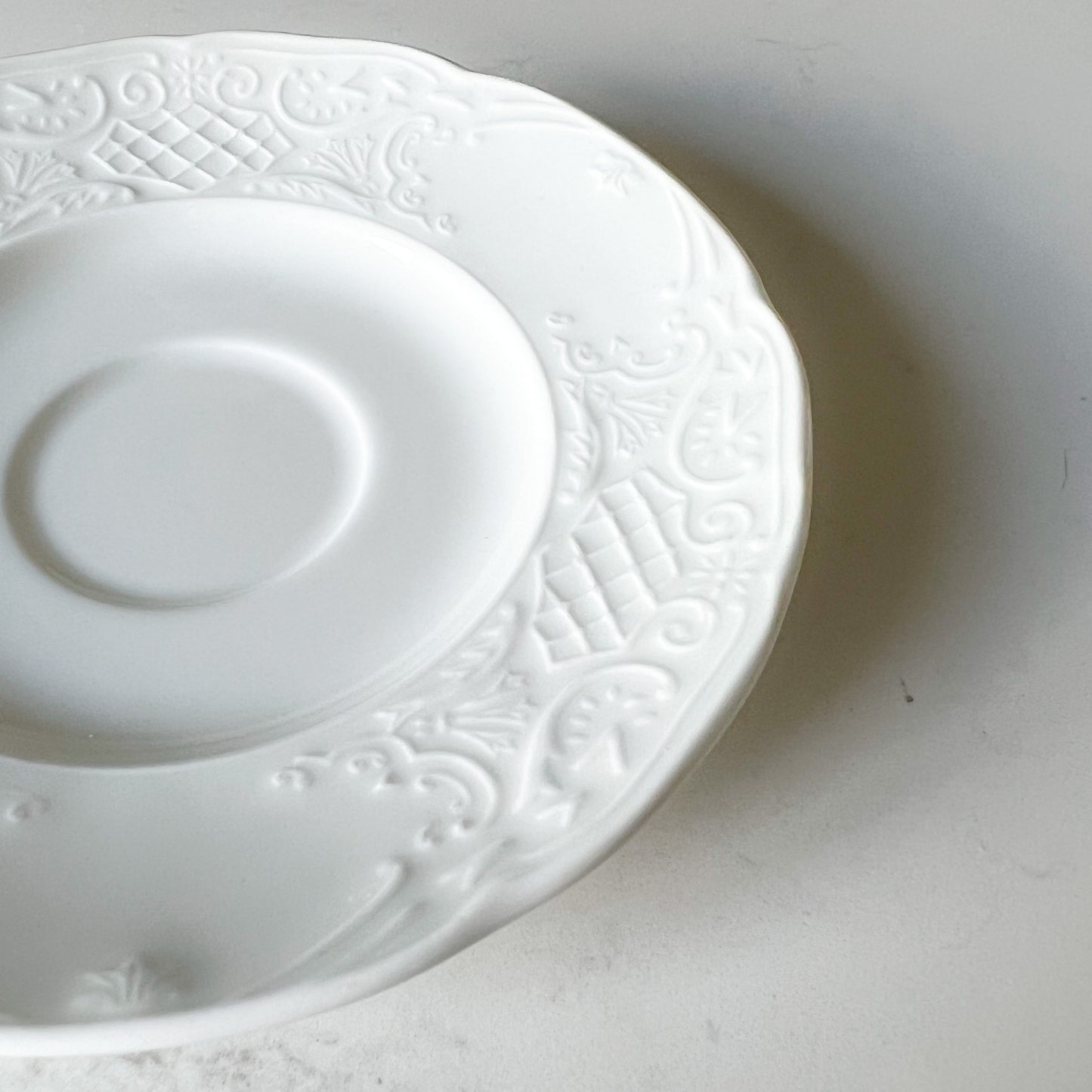 Madeline Jewelry Candle Dish - BelleStyle