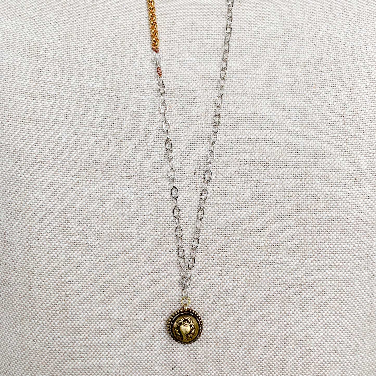 Heart Amulet Necklace - BelleStyle