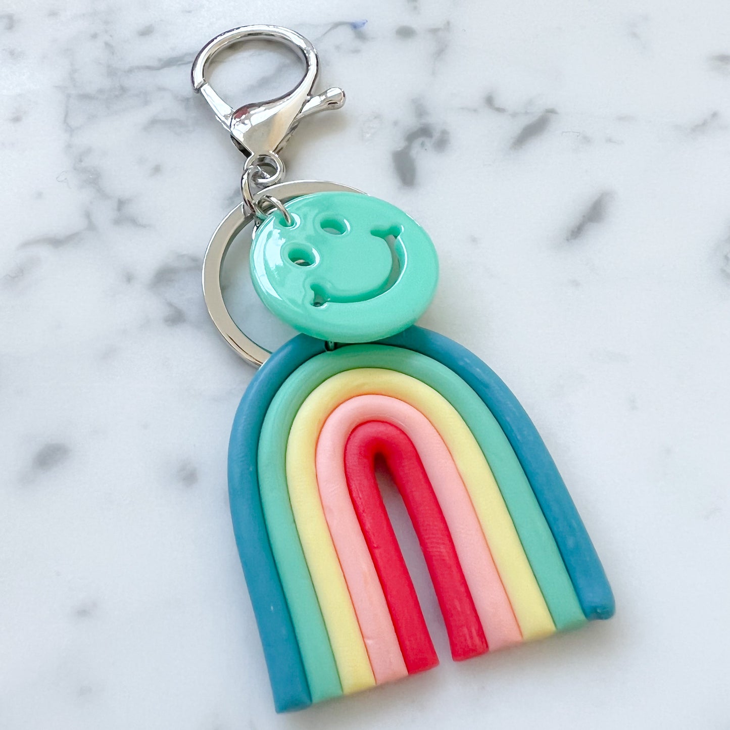 Smiley Rainbow Clip Keychain - Bellestyle