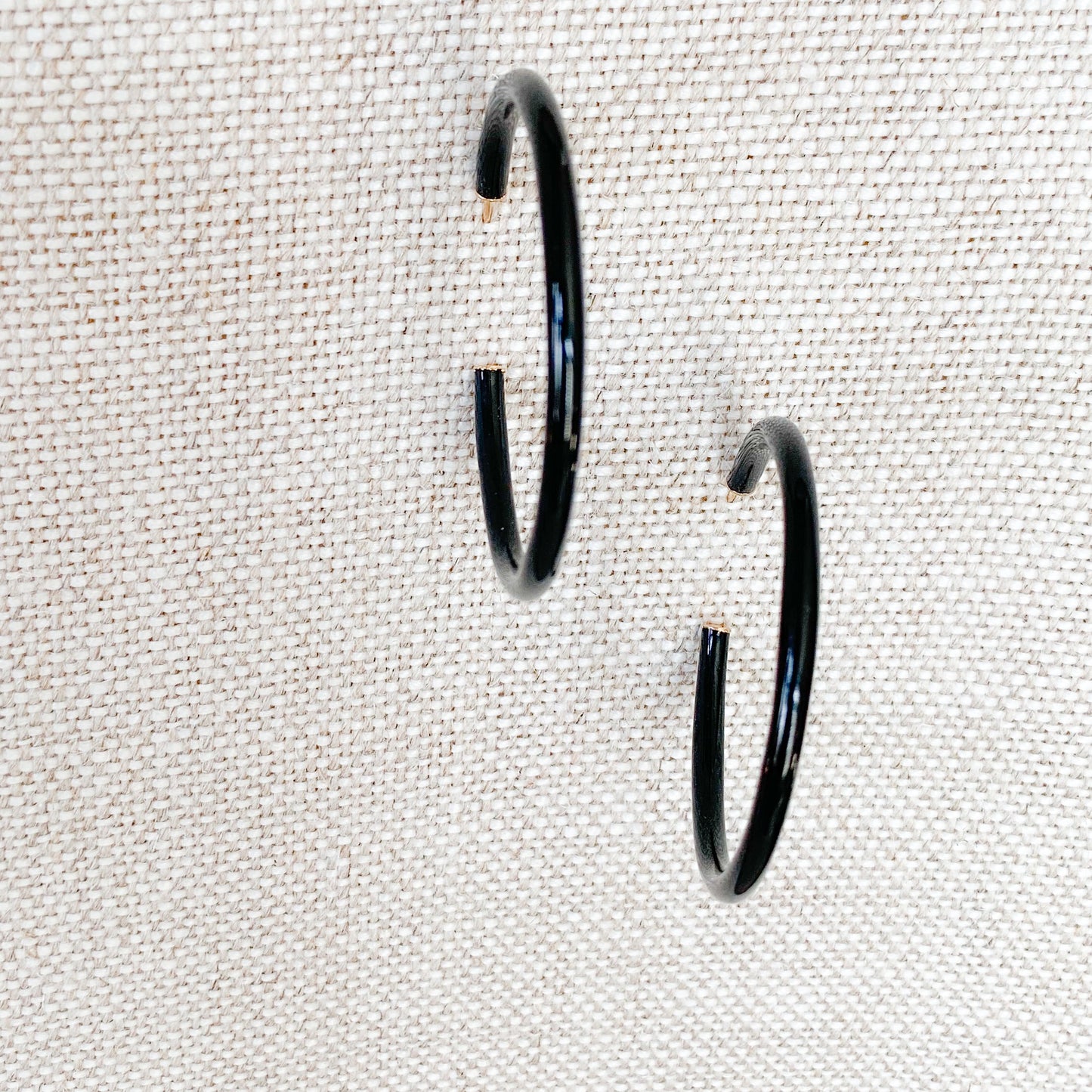 Black & White Hoop Earrings - BelleStyle