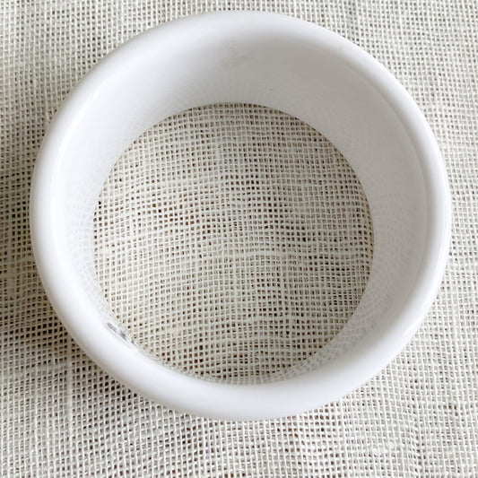 Vintage White 70’s Bangle Bracelet - Bellestyle