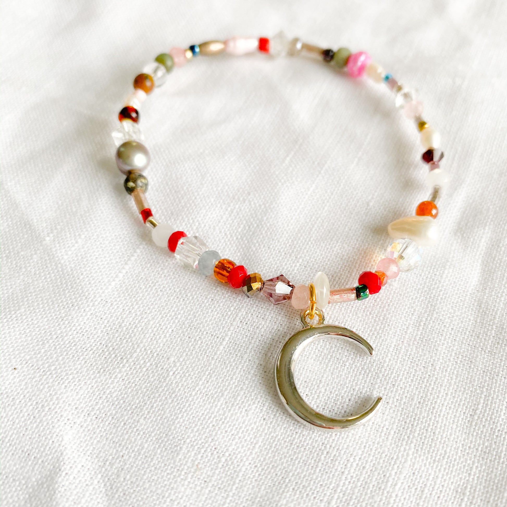 Crescent Moon Bracelet - BelleStyle