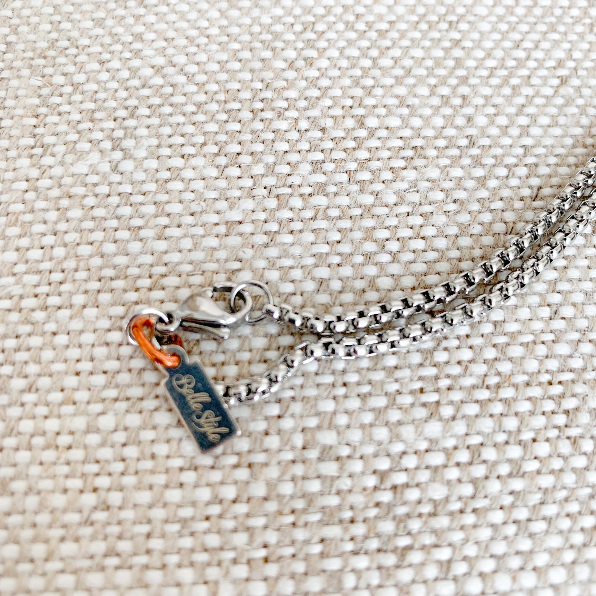 The Saints Necklace - BelleStyle