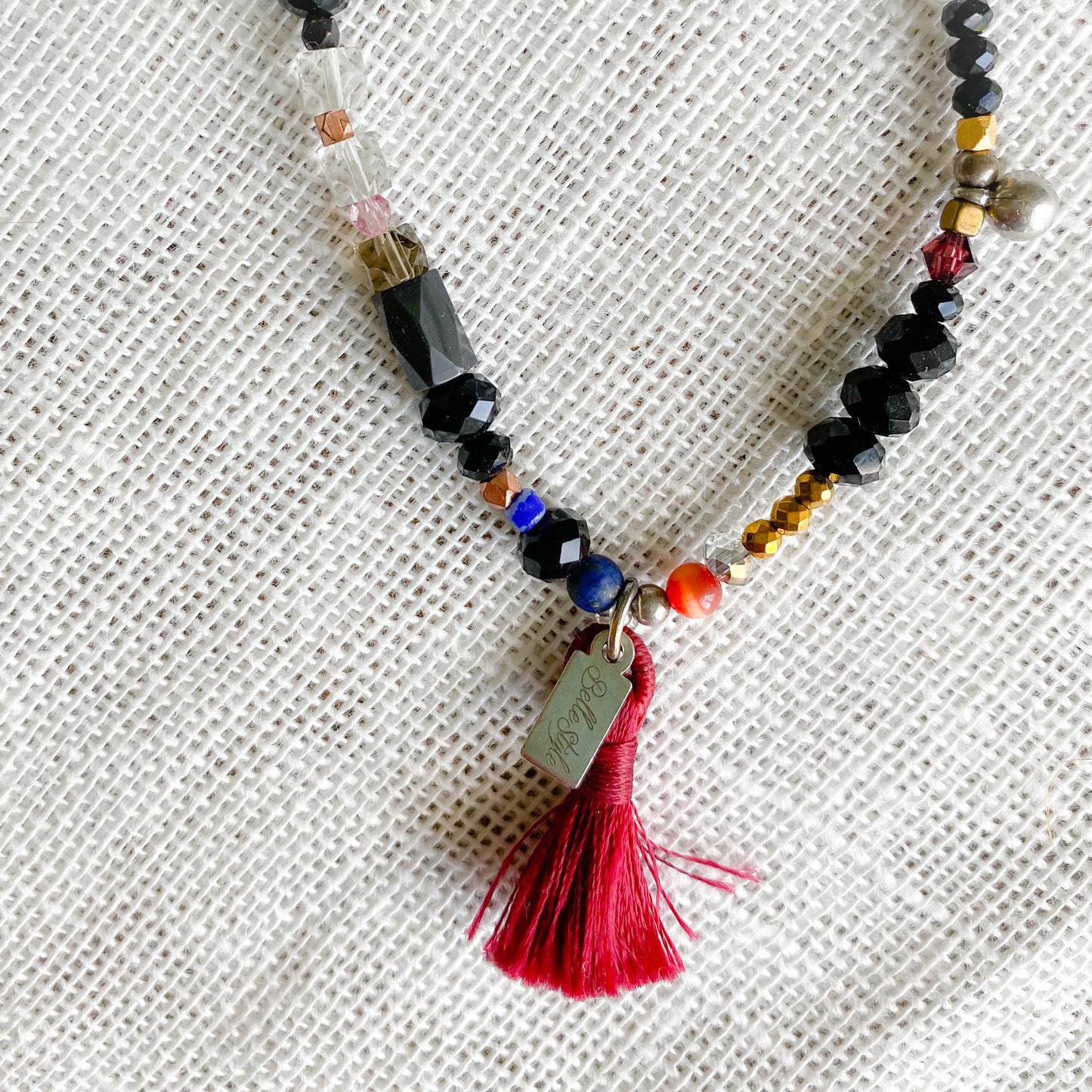 Person Lapis Lazuli Crystal Bracelet - BelleStyle