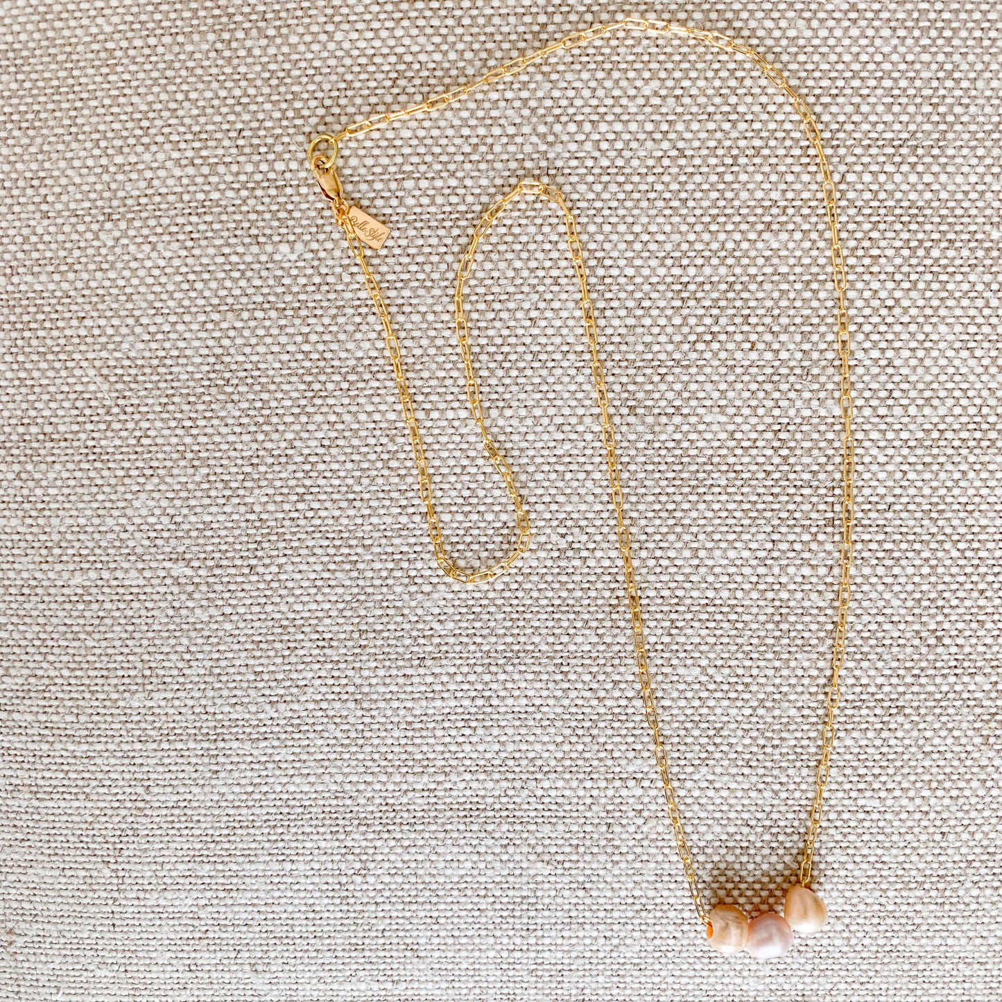 SILBY Necklace - BelleStyle