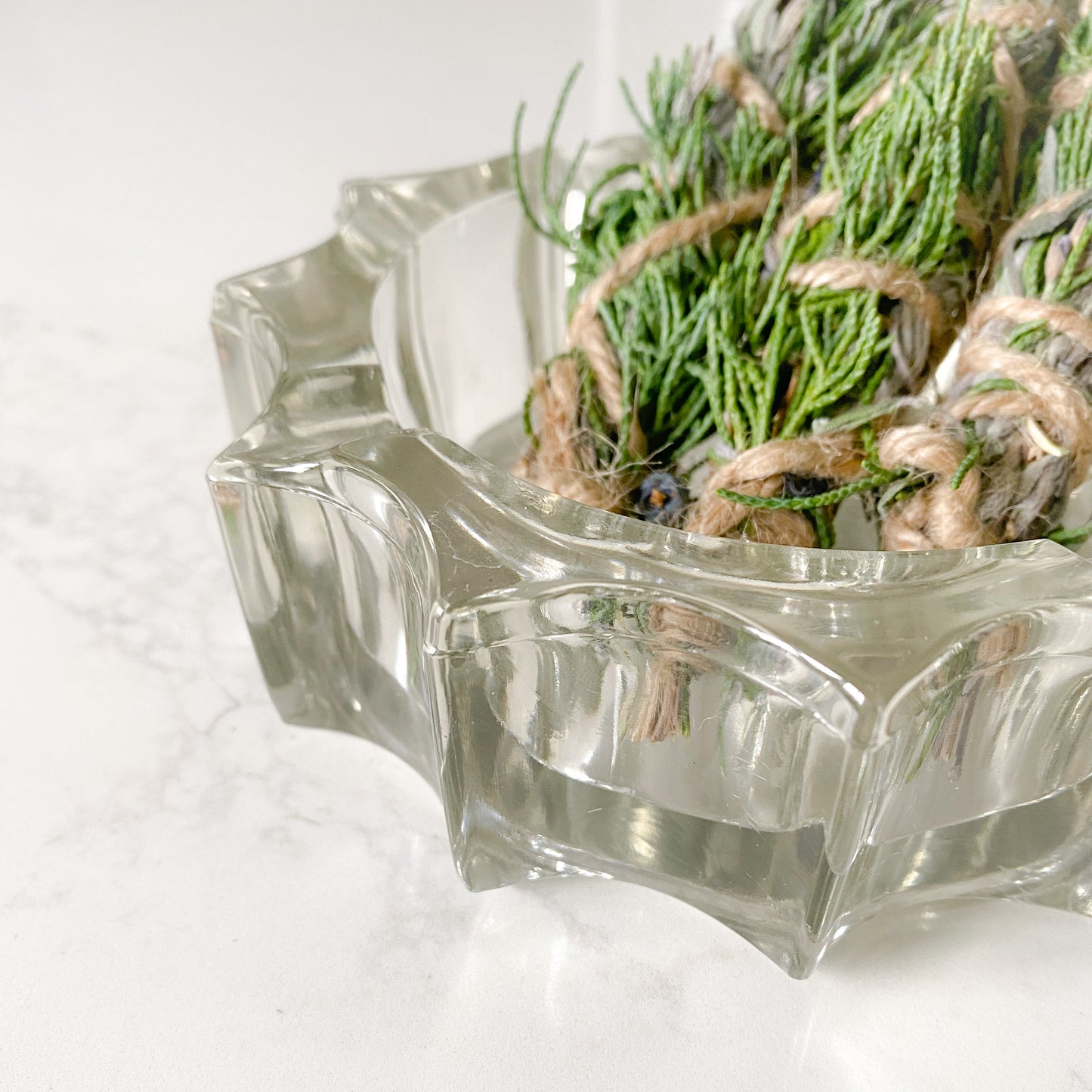 Sustainable Crystal Smudge Dish - BelleStyle
