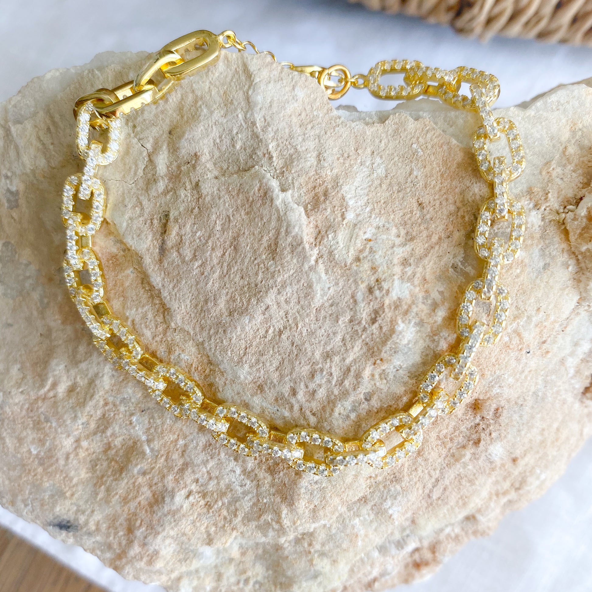 Link Bracelet - BelleStyle
