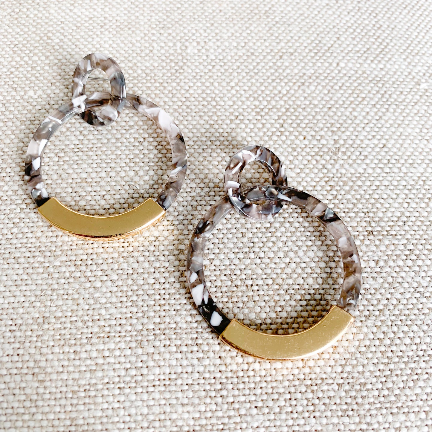 Karma Earrings - BelleStyle