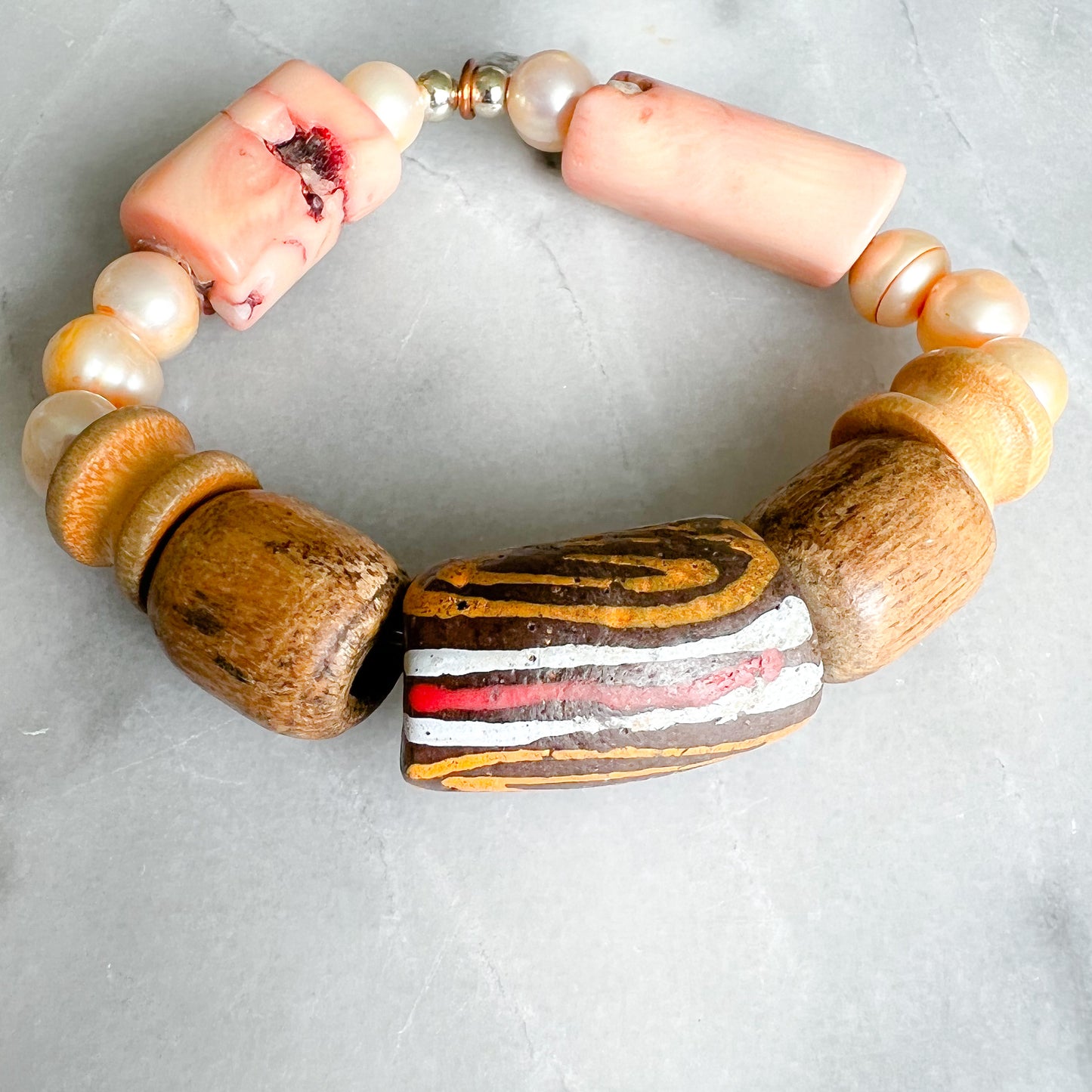 Sustainable Peach Coral Prayer Bead Bracelet - BelleStyle