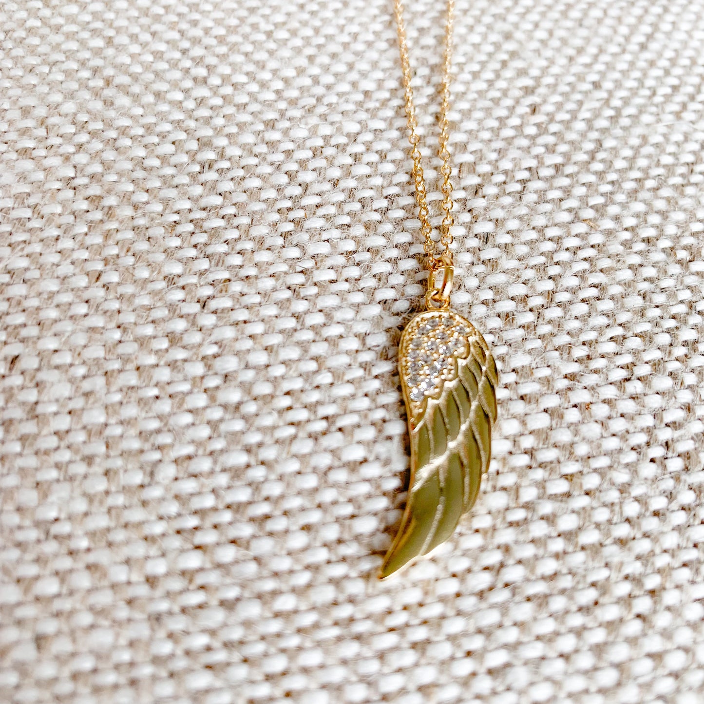 Angelwing Pave Necklace - BelleStyle
