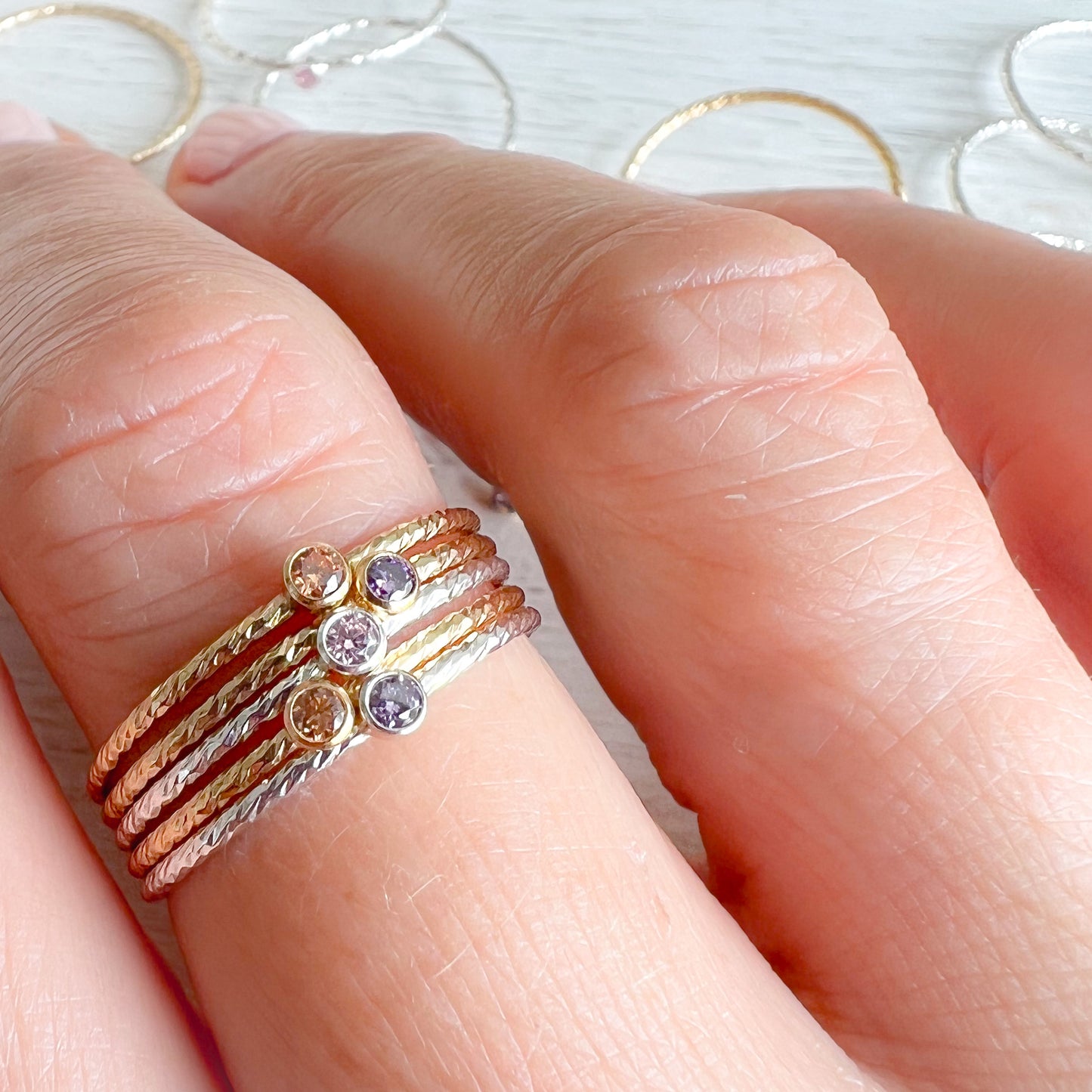 Dia Hammered Ring Size 8 - BelleStyle