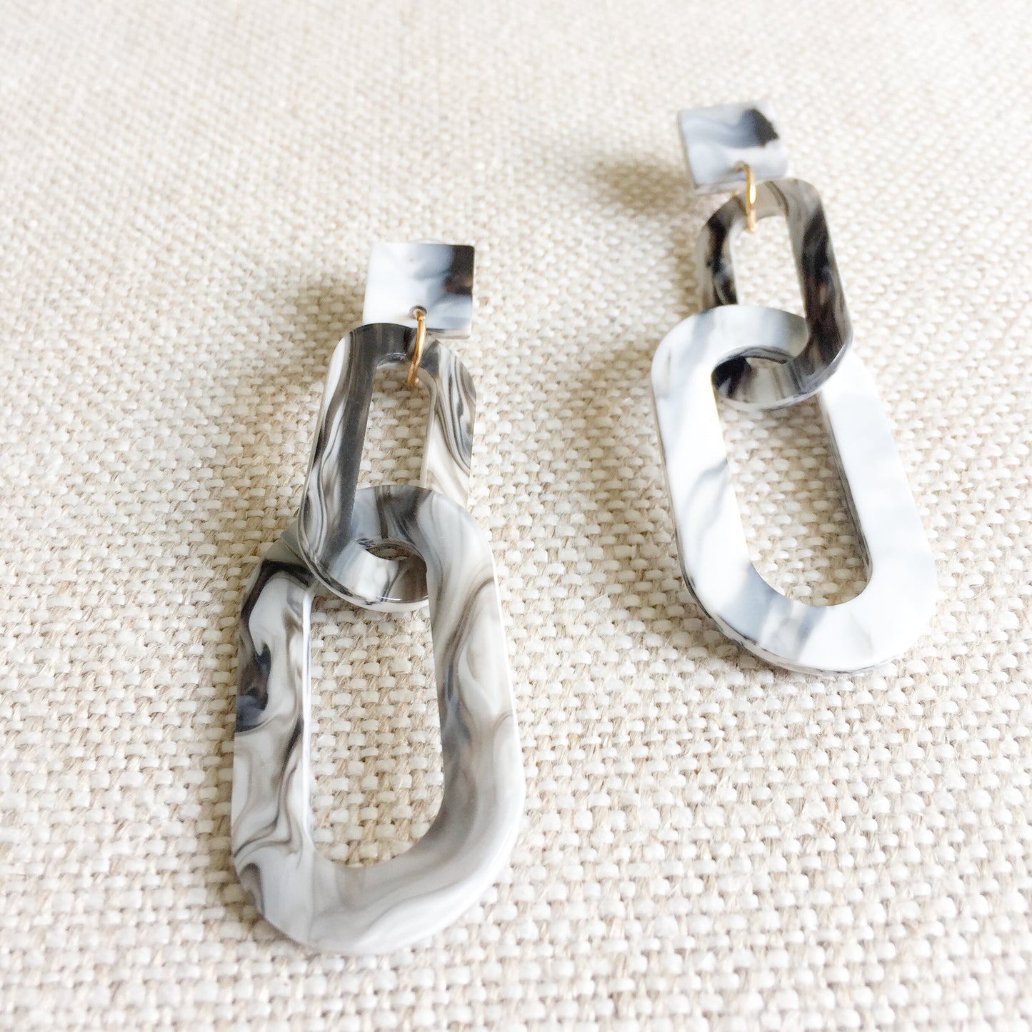 Walker Earrings - BelleStyle
