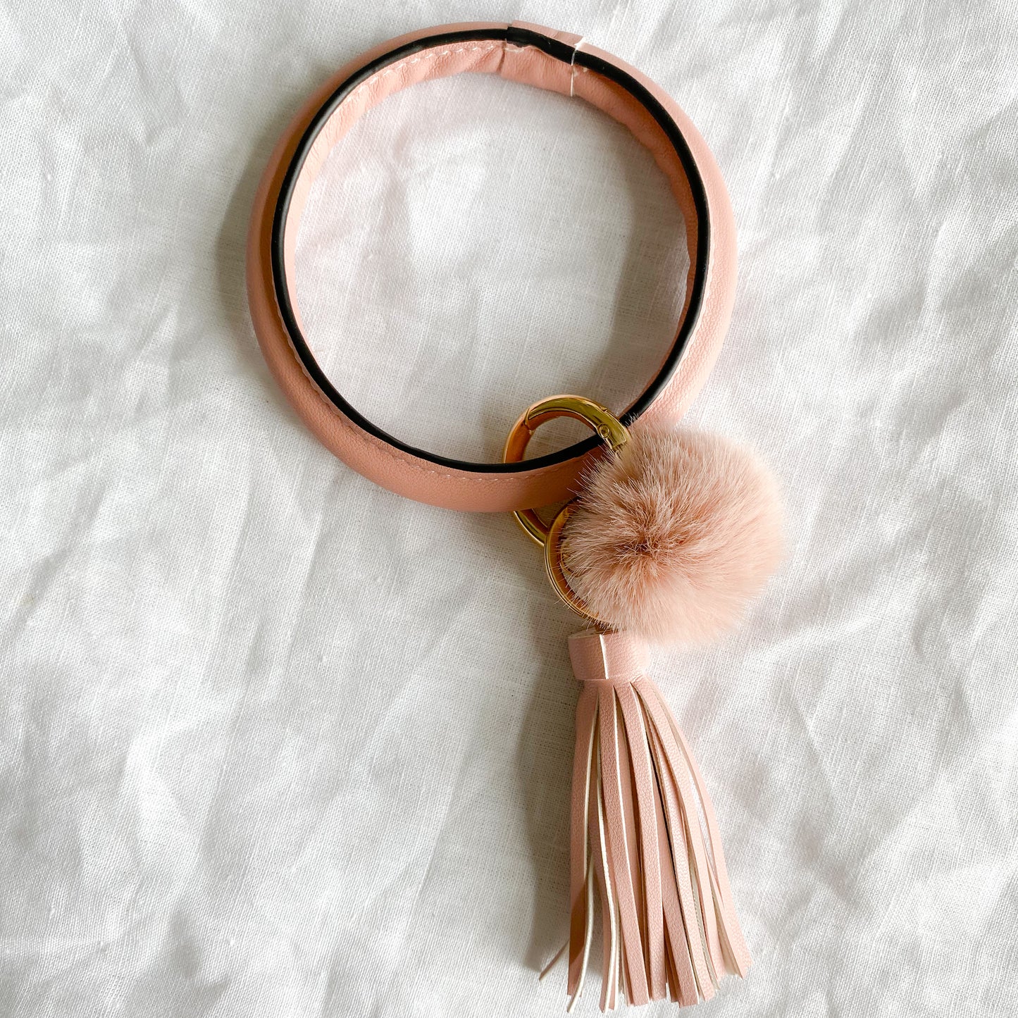 Vegan Pom Pom Tassel Keychain Bracelet - BelleStyle