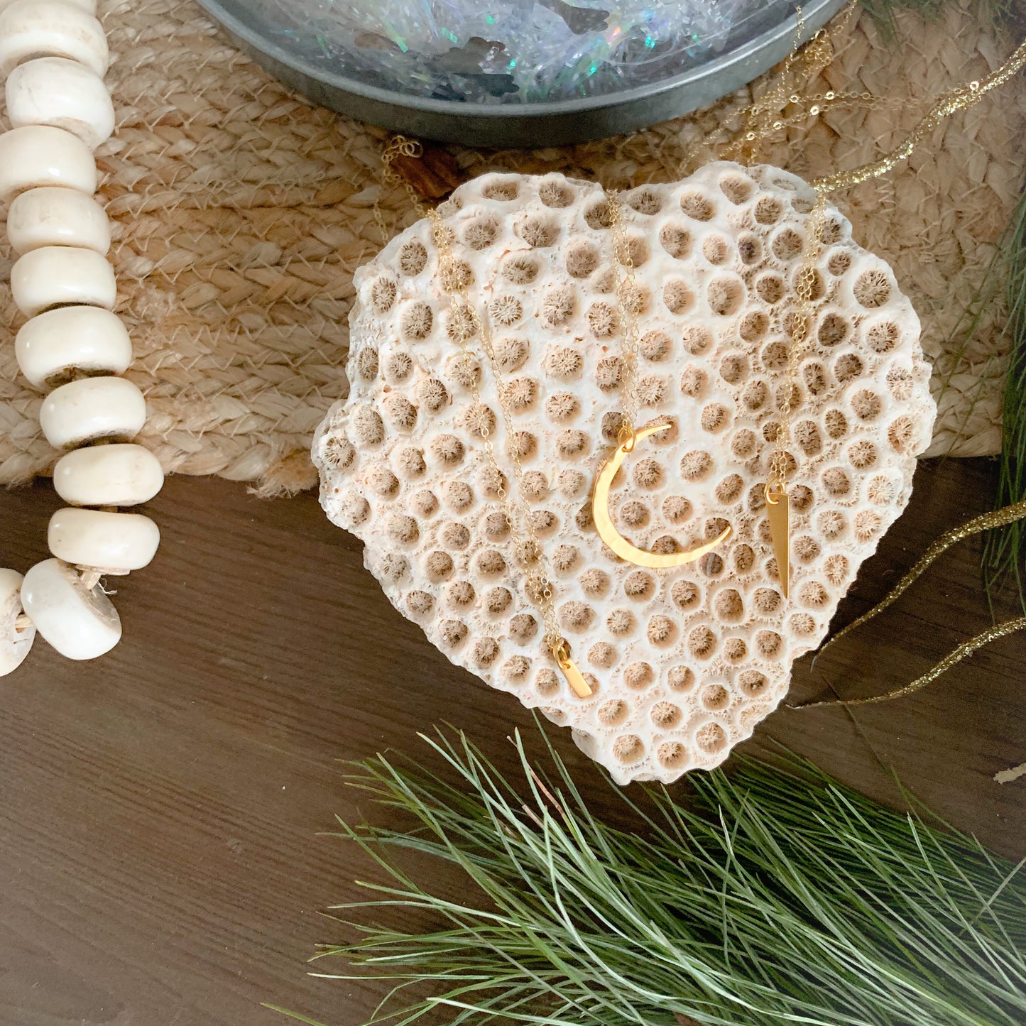 Crescent Moon Necklace - BelleStyle