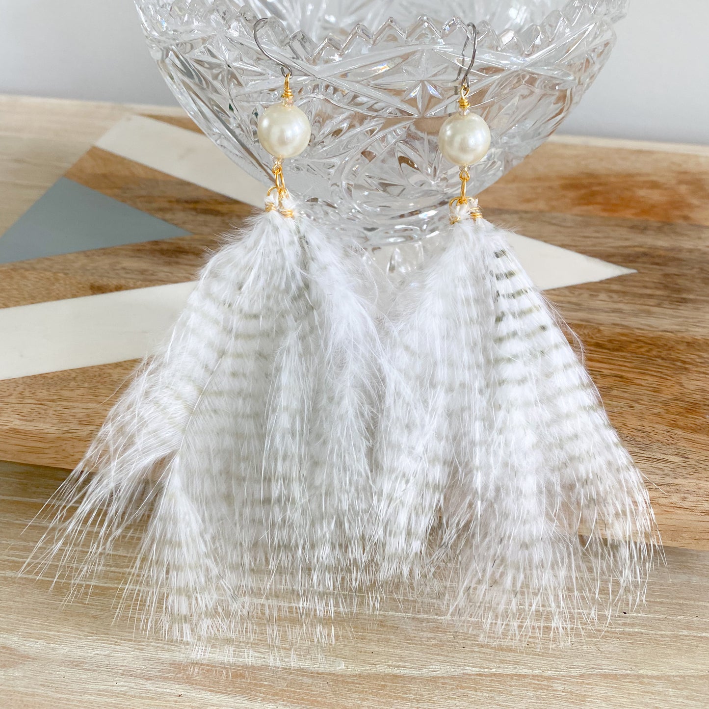 Tiger Pearl Feather Earrings - Bellestyle