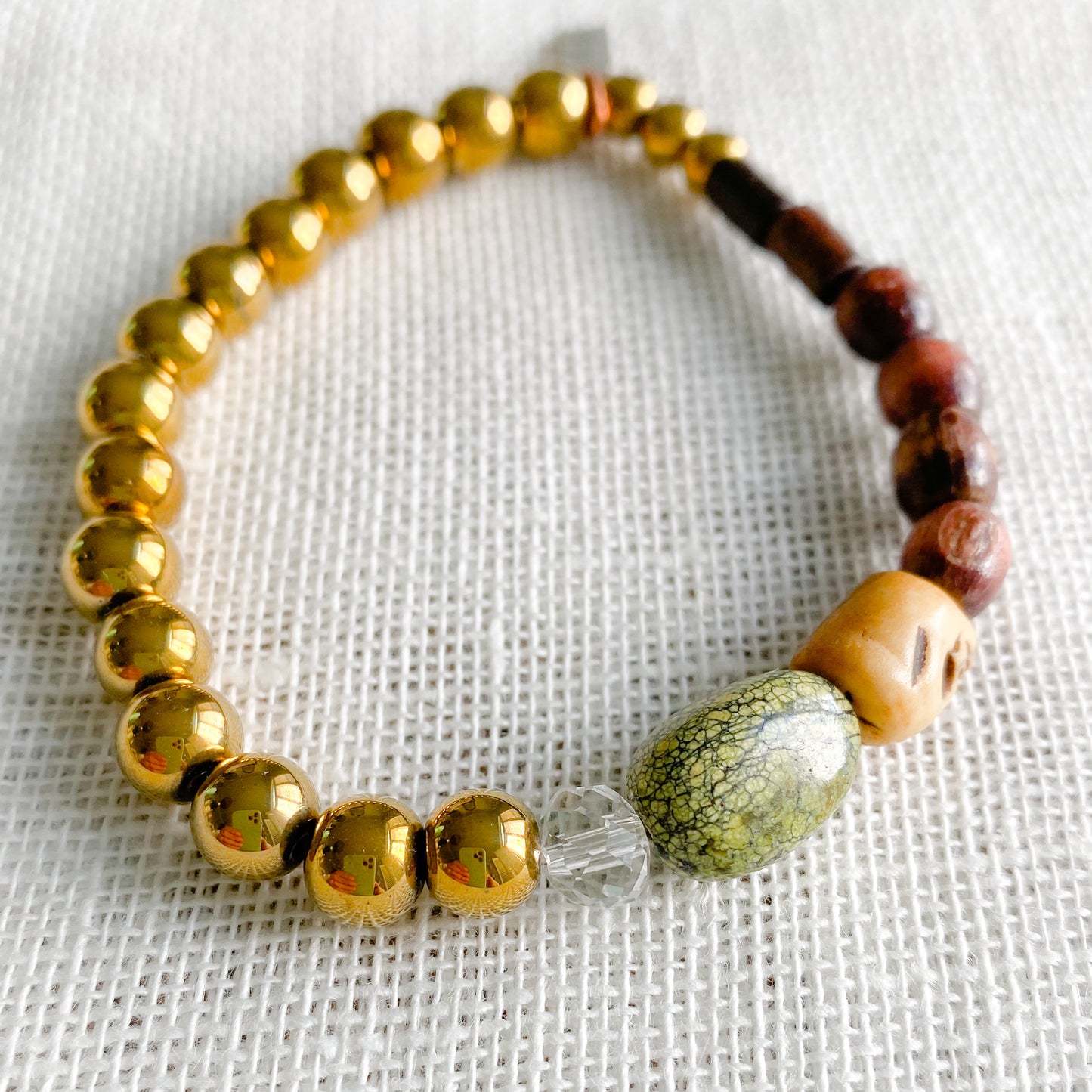 Perth Sustainable Asymmetrical Bracelet - Bellestyle