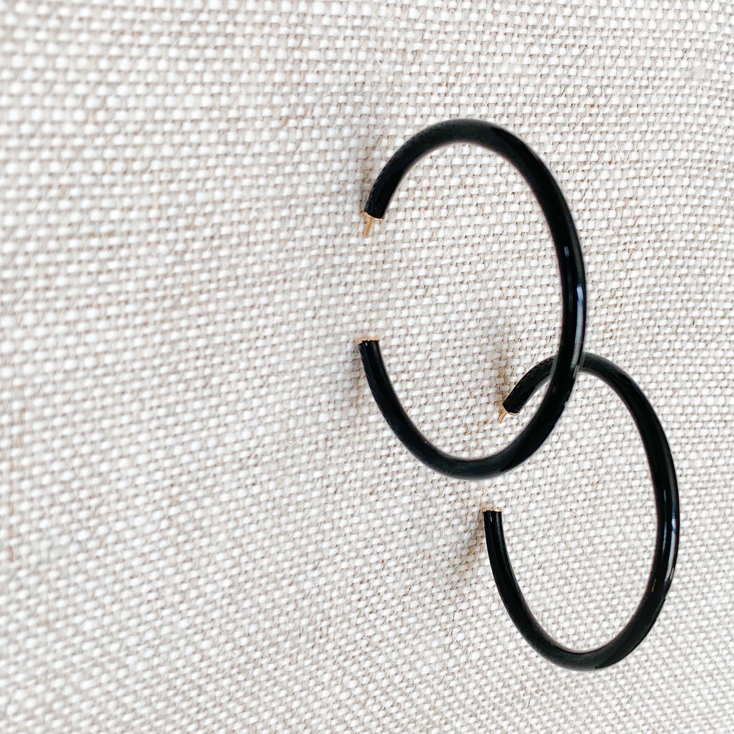 Black & White Hoop Earrings - BelleStyle
