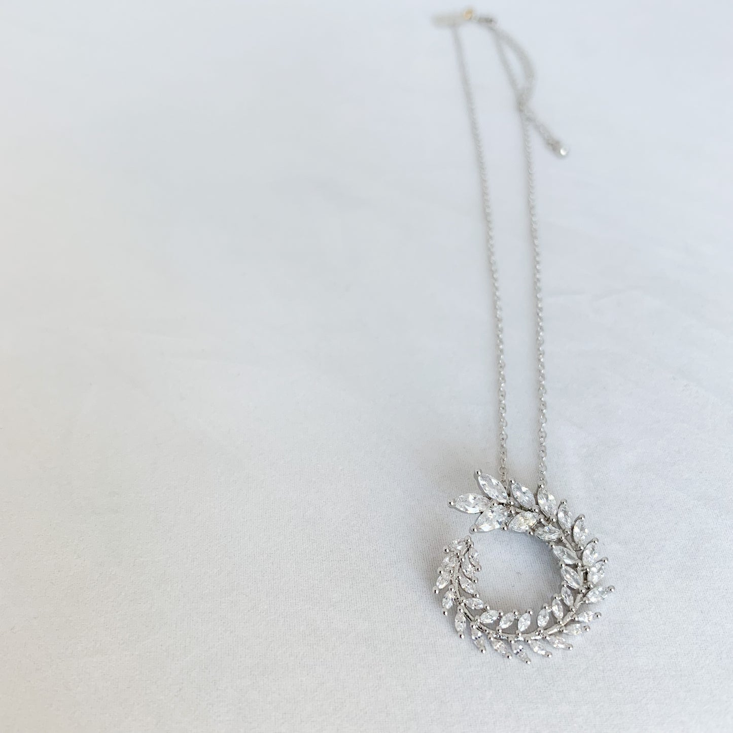 Laurel Necklace - BelleStyle