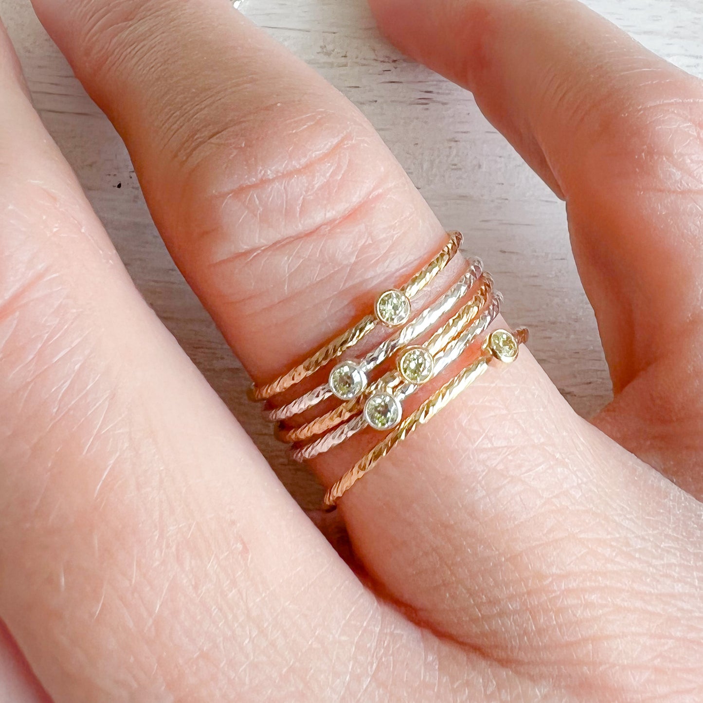 Dia Hammered Ring Size 7 - BelleStyle