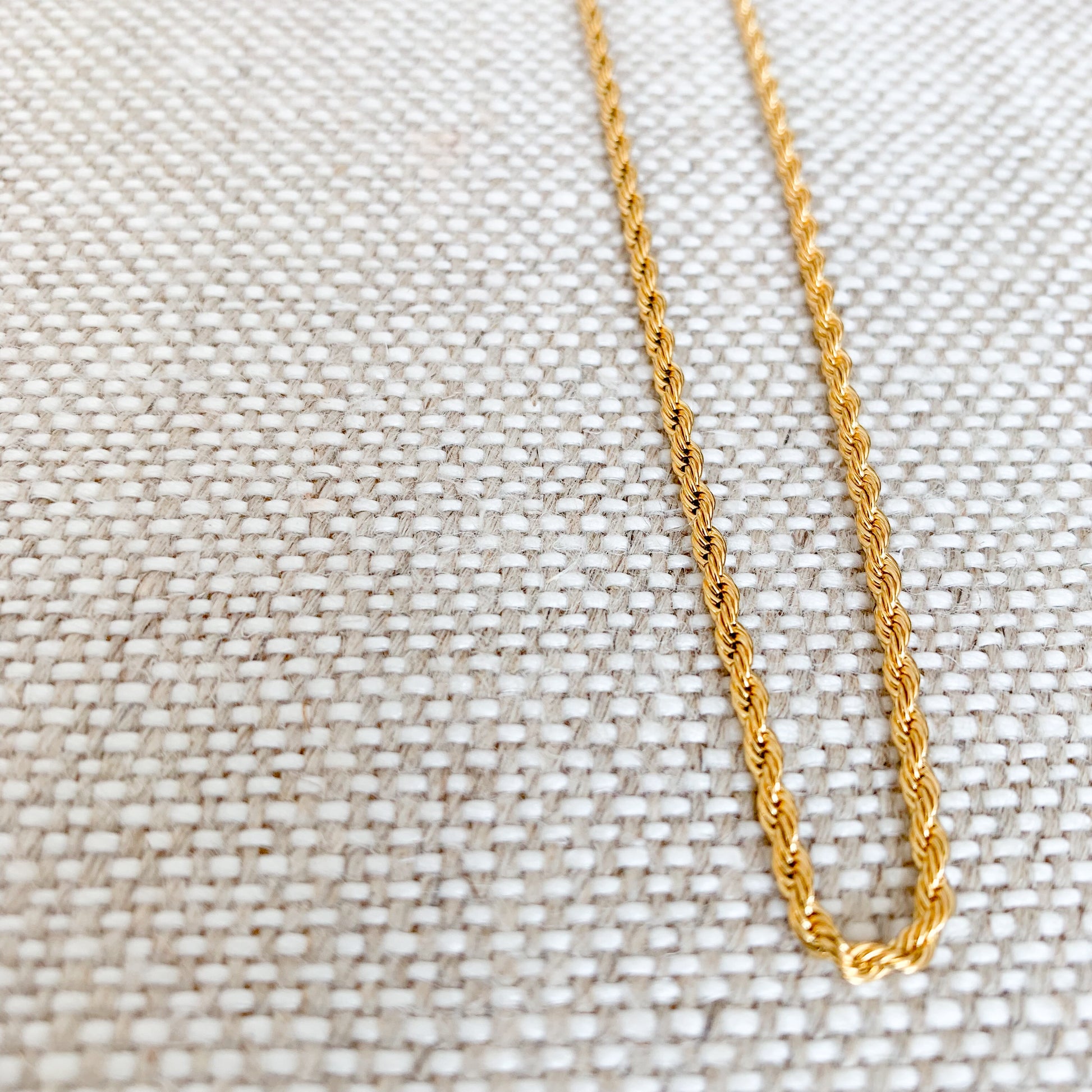 Gold Rope Chain Necklace - BelleStyle
