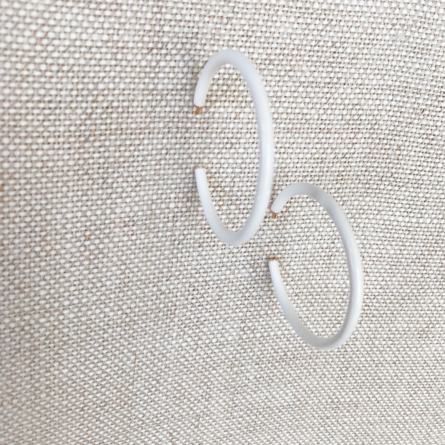 Black & White Hoop Earrings - BelleStyle