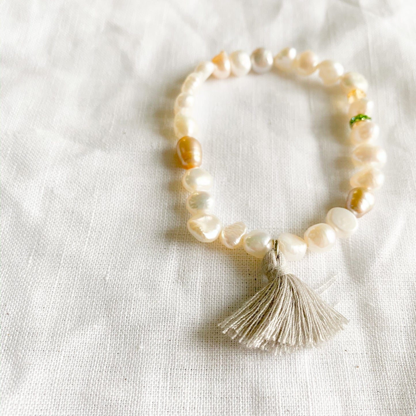 Wallace Freshwater Pearl Bracelet - BelleStyle