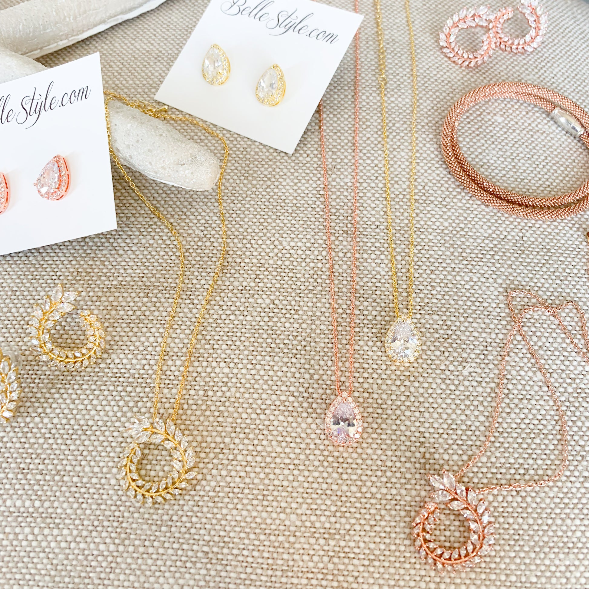 Laurel Necklace - BelleStyle
